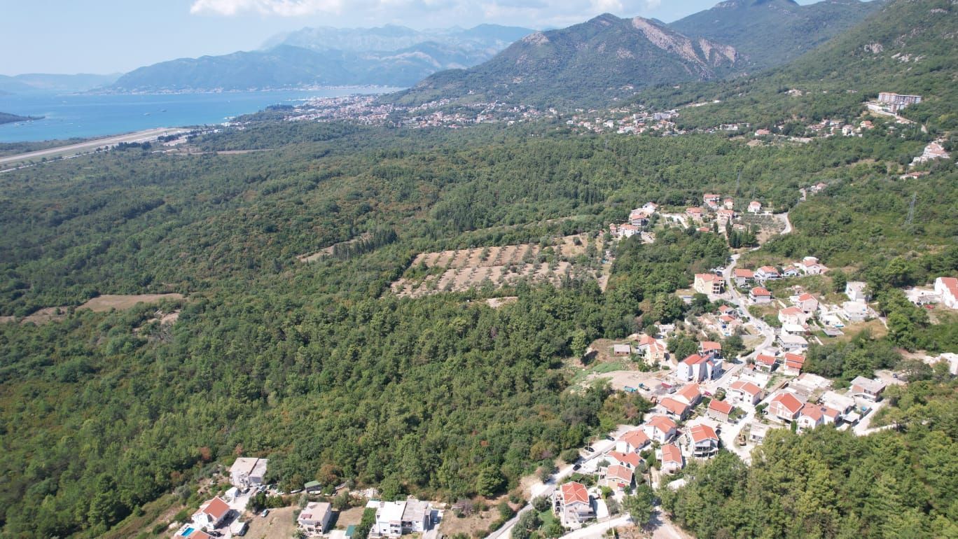Urbanizovano zemljište 7.700 m² sa mogućnošću gradnje 4.652 m² – Kavač, Kotor - Amfora Real Estate