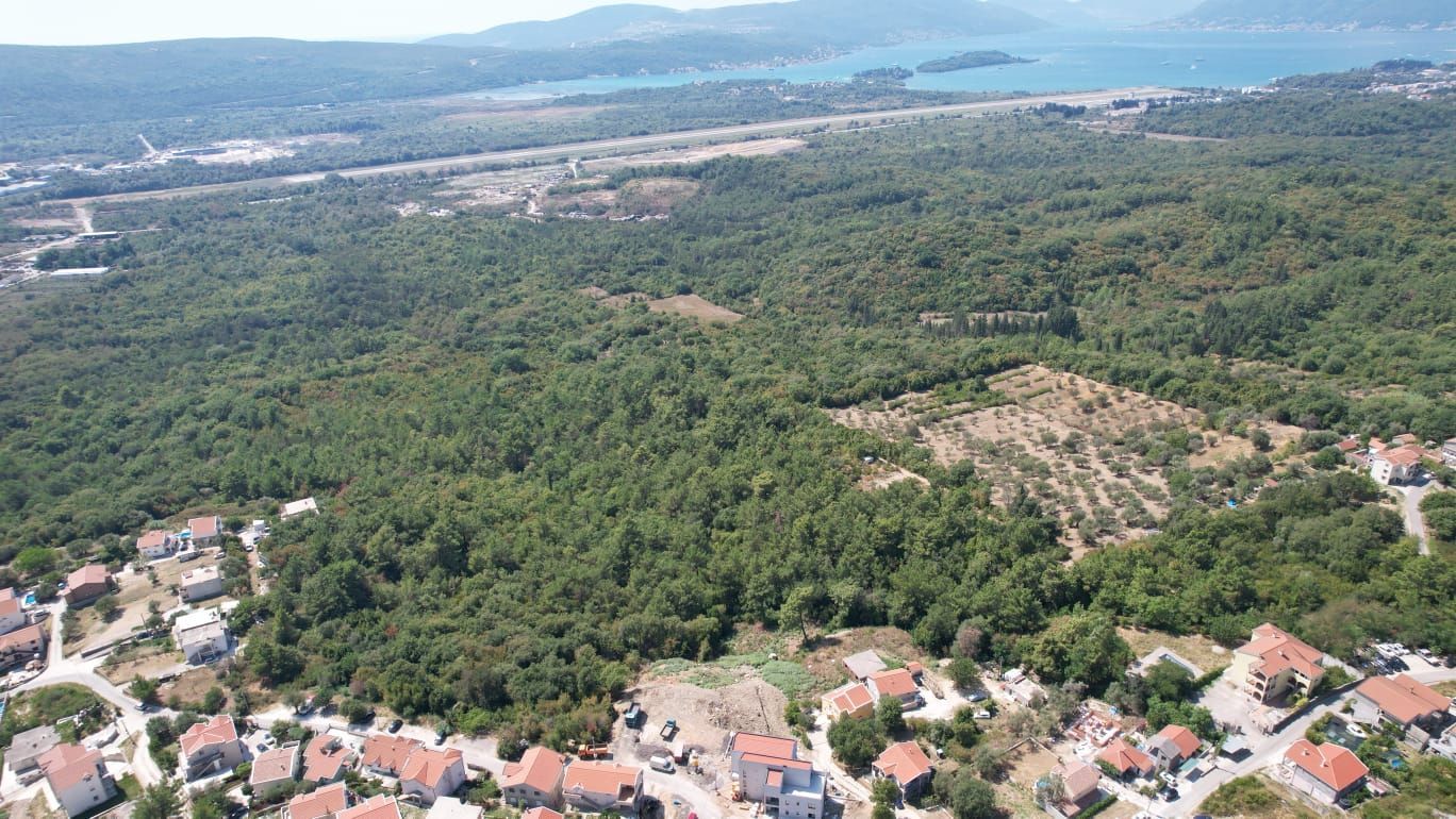 Urbanizovano zemljište 7.700 m² sa mogućnošću gradnje 4.652 m² – Kavač, Kotor - Amfora Real Estate