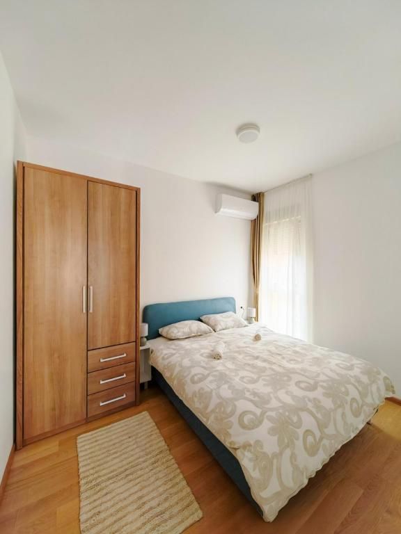 Jednosoban stan 45m2 u centru Budve (Na duzi period) - Amfora Real Estate