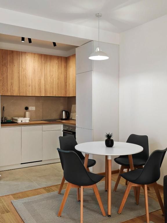 Jednosoban stan 45m2 u centru Budve (Na duzi period) - Amfora Real Estate