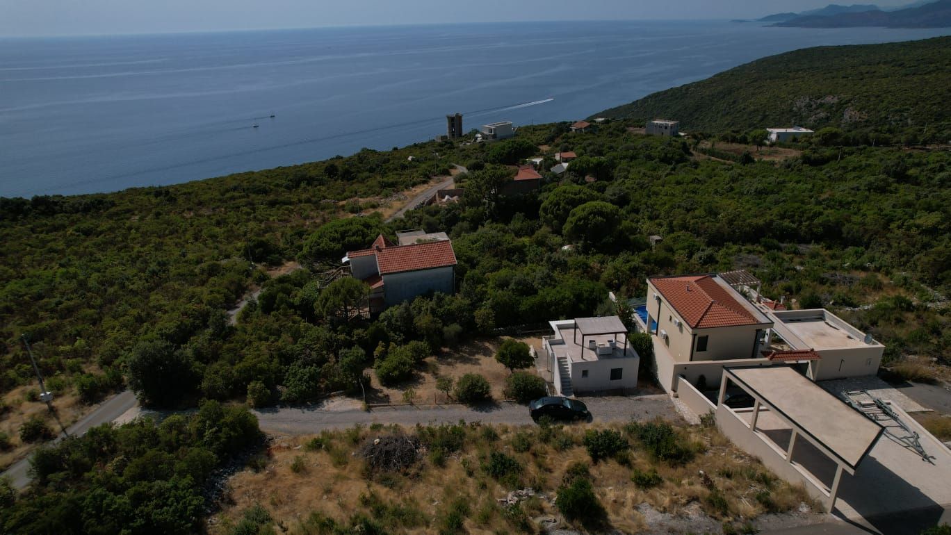 Kuća sa placem 450m² i pogledom na more – Zagora, Kotor - Amfora Real Estate