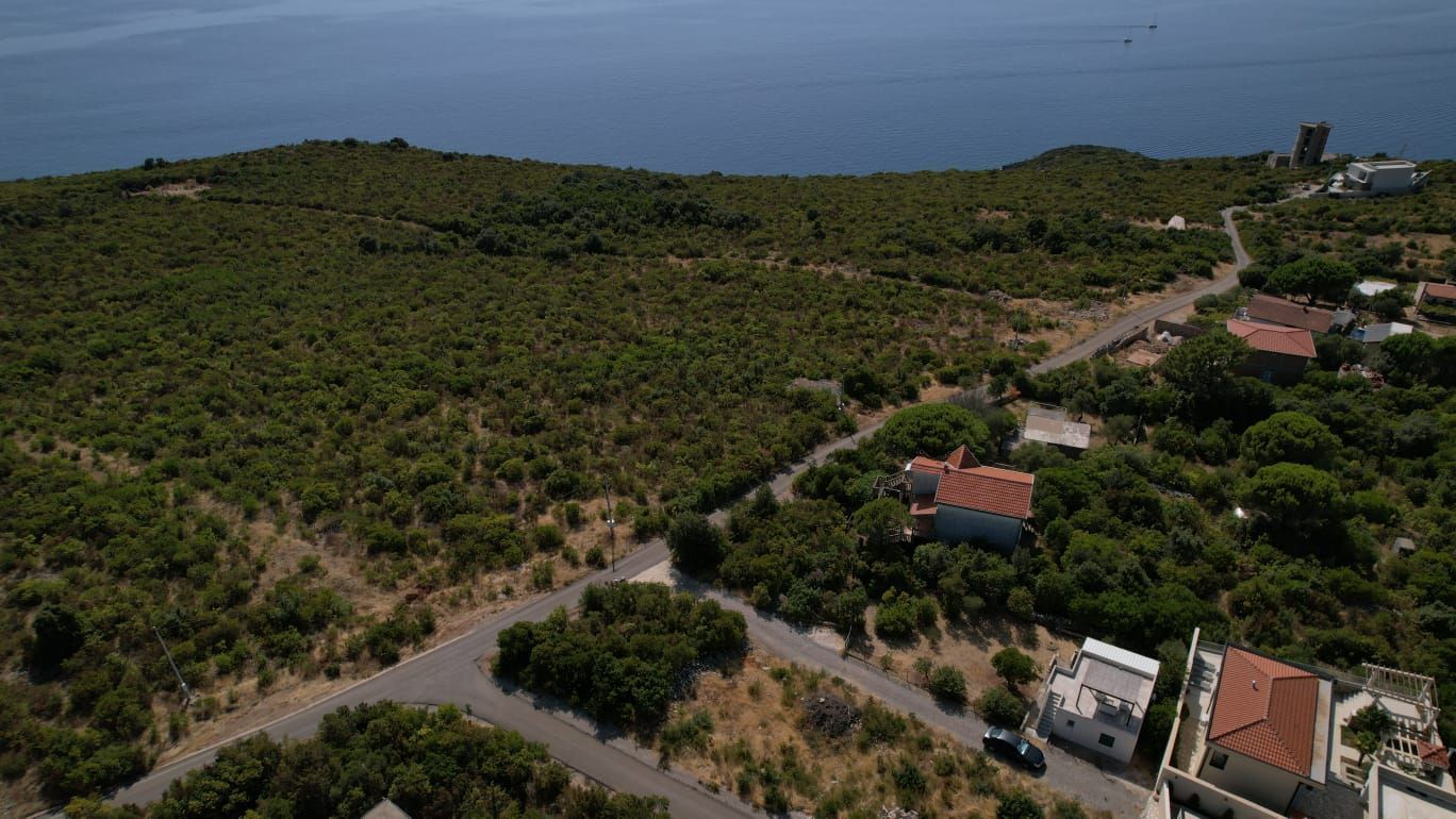 Kuća sa placem 450m² i pogledom na more – Zagora, Kotor - Amfora Real Estate