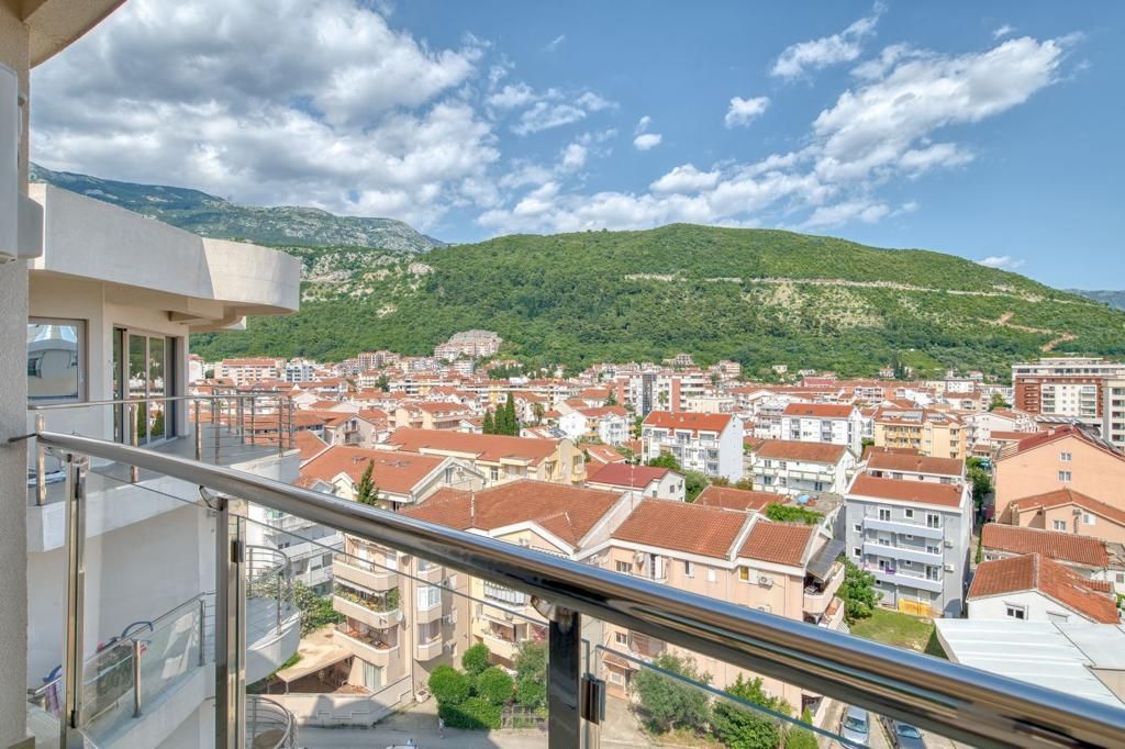 Luksuzno opremljen studio apartman sa pogledom na more i garažnim mestom – Budva, Bulevar (izdavanje na duzi period) - Amfora Real Estate