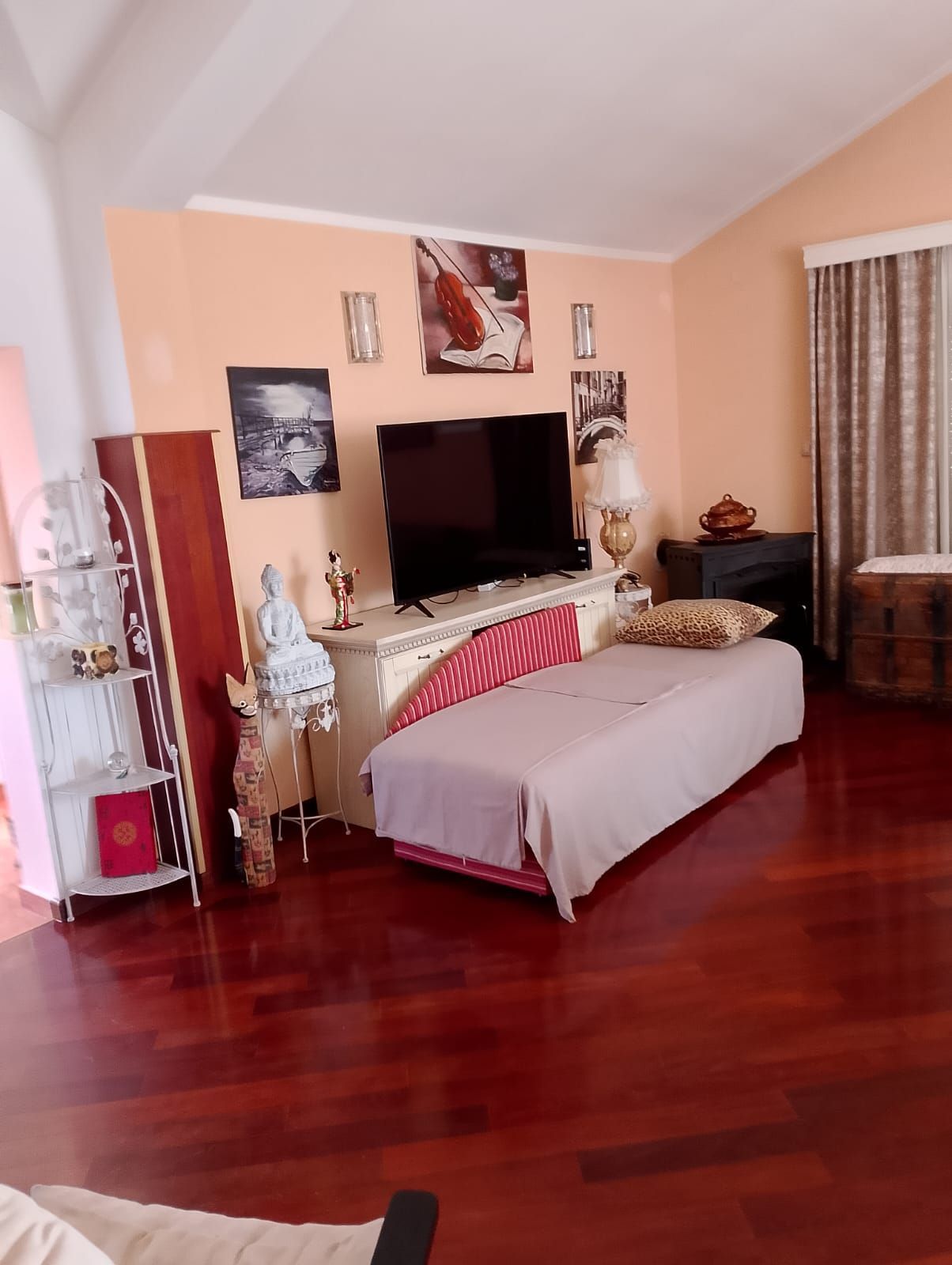 Moderno opremljen dvosoban stan 120m², 100m od mora – Tivat (izdavanje na duži period)“ - Amfora Real Estate