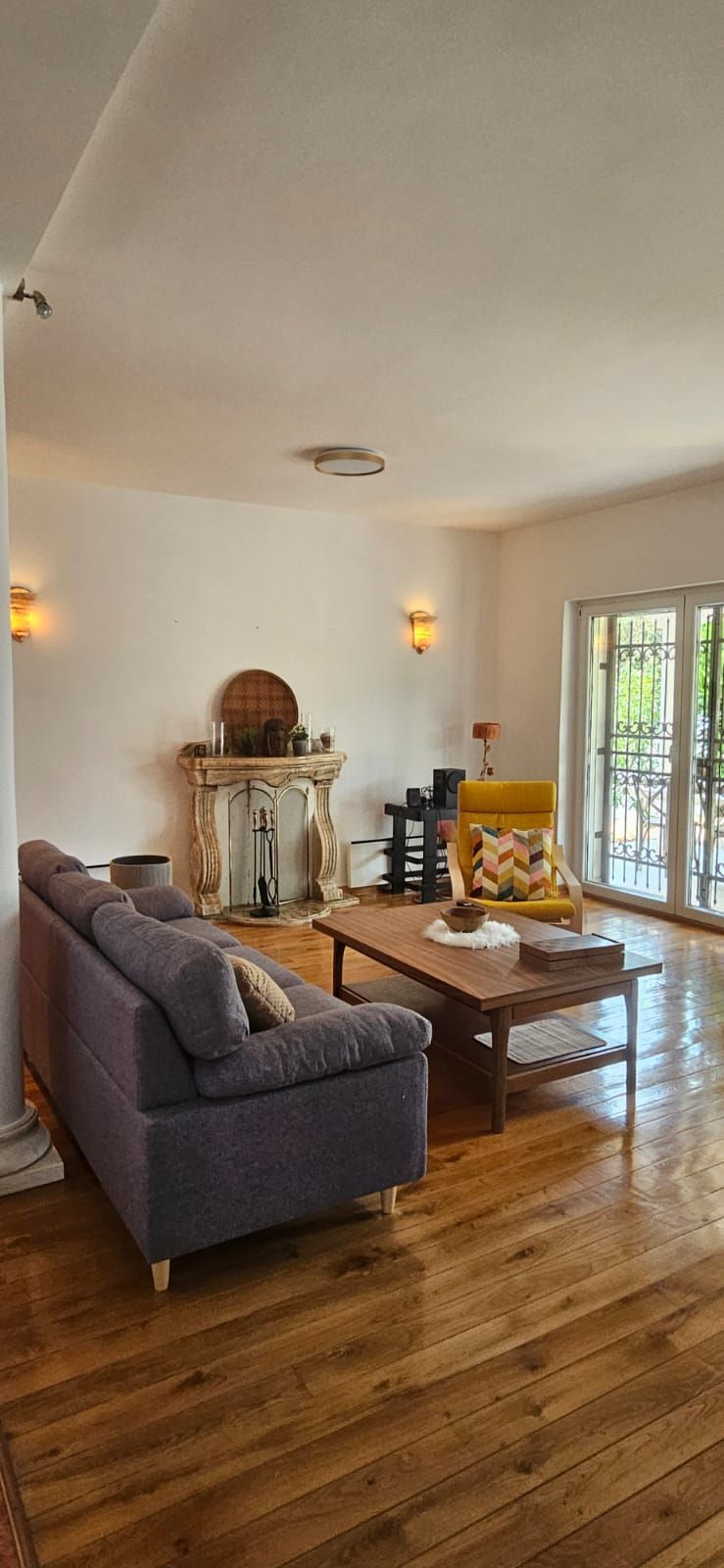 Izdavanje prostrane i renovirane kuće sa panoramskim pogledom na more – Krimovica, Kotor (NA DUŽI PERIOD) - Amfora Real Estate