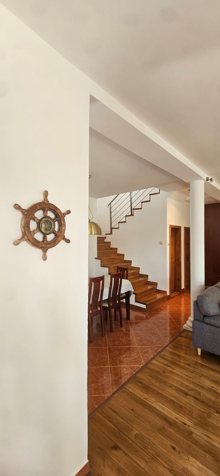 Izdavanje prostrane i renovirane kuće sa panoramskim pogledom na more – Krimovica, Kotor (NA DUŽI PERIOD) - Amfora Real Estate