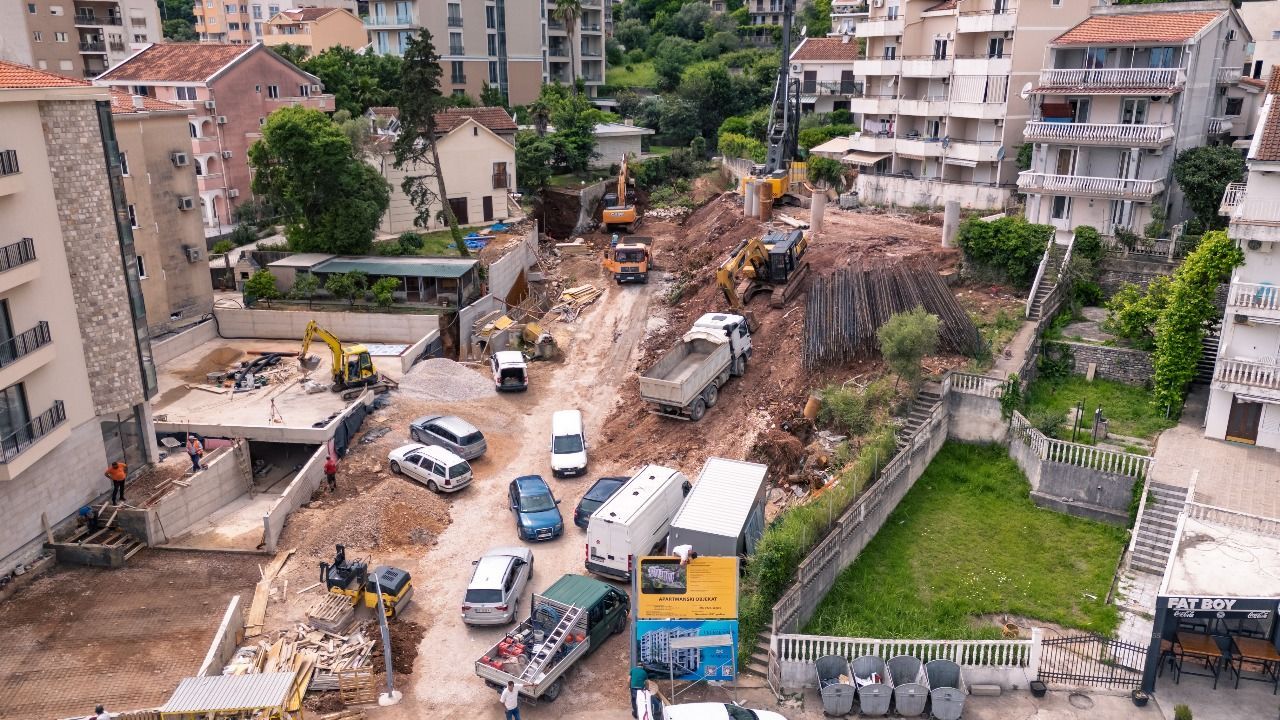 Studio apartman 27.57m² u ekskluzivnom kompleksu u izgradnji, na atraktivnoj lokaciji – Bečići  (Plaćanje na rate) - Amfora Real Estate