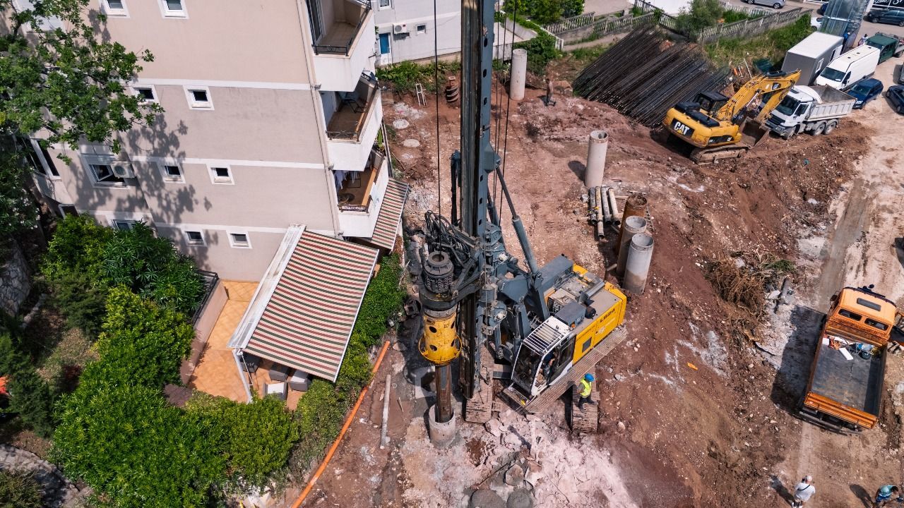 Dvosoban stan 94.85m² sa pogledom na more u ekskluzivnom kompleksu u izgradnji, na atraktivnoj lokaciji – Bečići  (Plaćanje na rate) - Amfora Real Estate