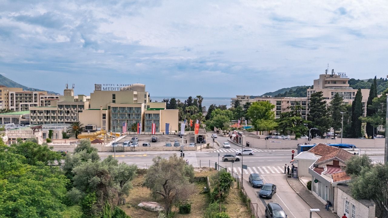 Jednosoban stan 41.66m² u ekskluzivnom kompleksu u izgradnji, na atraktivnoj lokaciji – Bečići  (Plaćanje na rate) - Amfora Real Estate