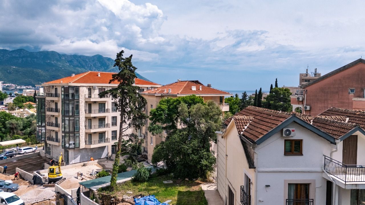 Jednosoban stan 41.66m² u ekskluzivnom kompleksu u izgradnji, na atraktivnoj lokaciji – Bečići  (Plaćanje na rate) - Amfora Real Estate