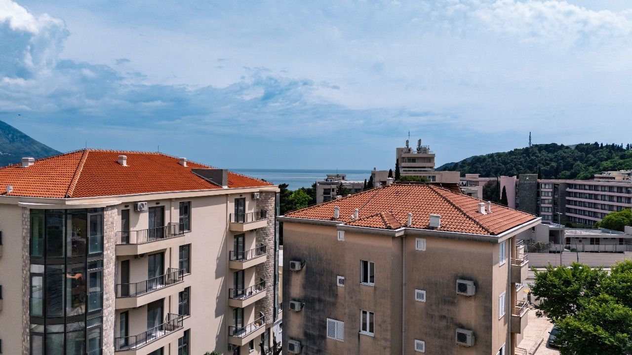 Dvosoban stan 77.79m² u ekskluzivnom kompleksu u izgradnji, na atraktivnoj lokaciji – Bečići  (Plaćanje na rate) - Amfora Real Estate
