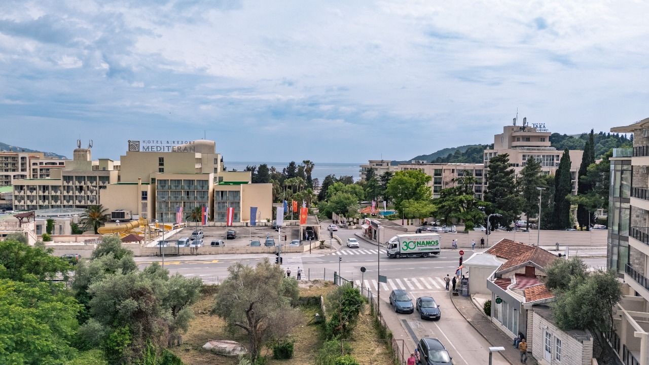 Dvosoban stan 77.79m² u ekskluzivnom kompleksu u izgradnji, na atraktivnoj lokaciji – Bečići  (Plaćanje na rate) - Amfora Real Estate