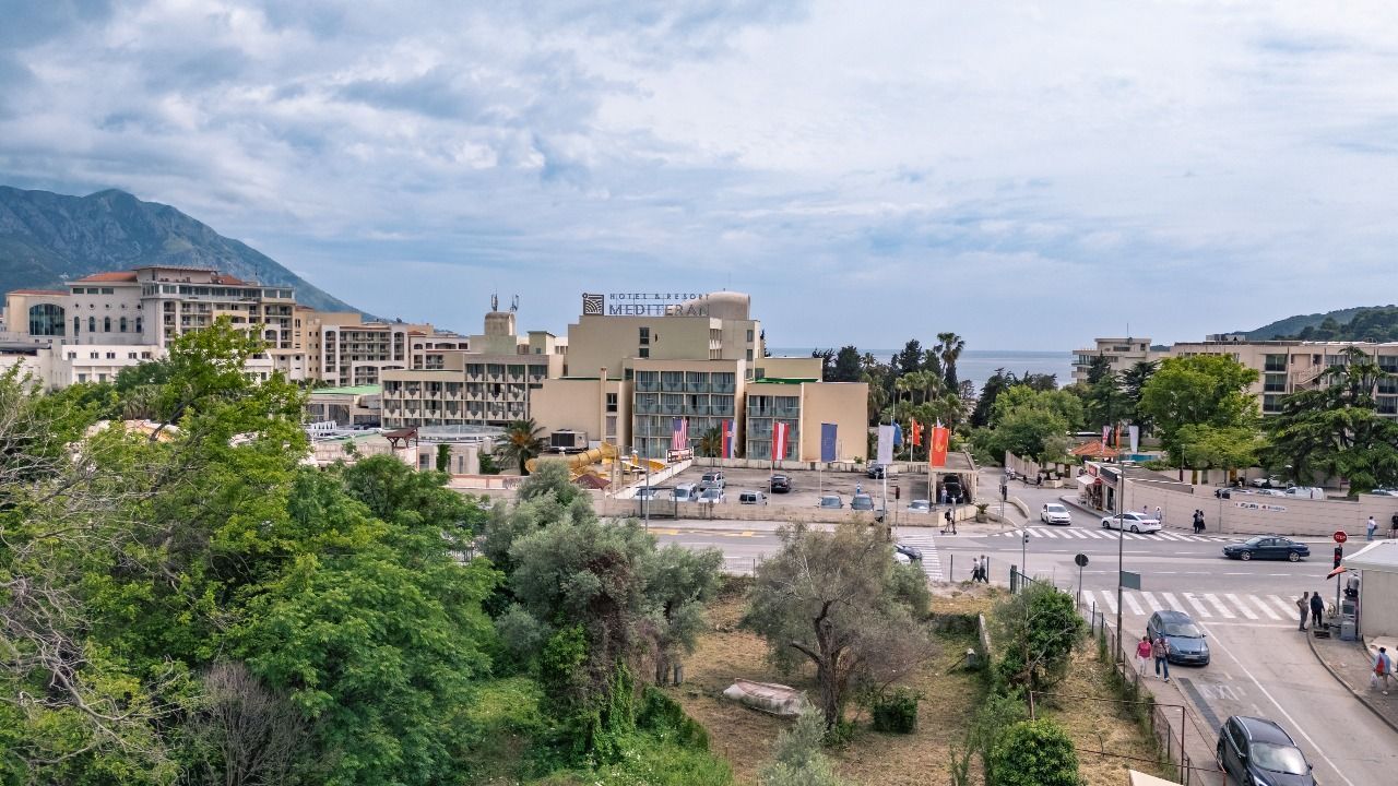 Dvosoban stan 77.79m² u ekskluzivnom kompleksu u izgradnji, na atraktivnoj lokaciji – Bečići  (Plaćanje na rate) - Amfora Real Estate