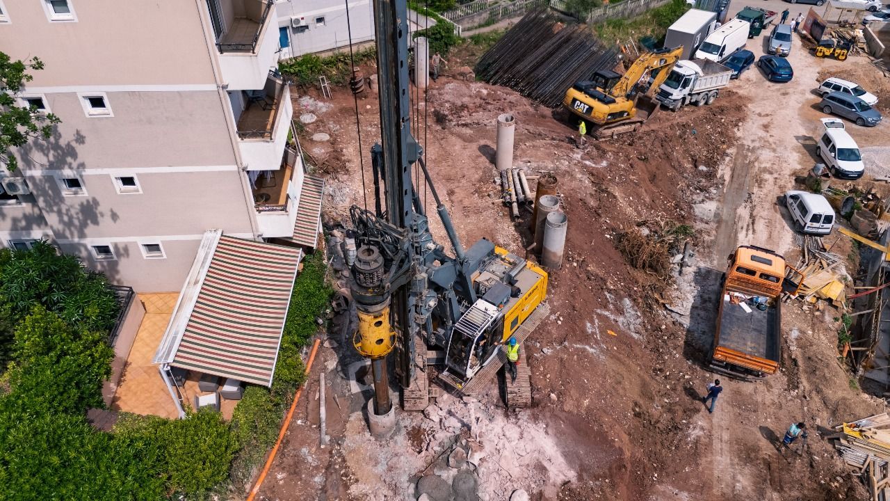 Trosoban penthouse stan 109.29m² sa panoramskim pogledom na more u ekskluzivnom kompleksu u izgradnji, na atraktivnoj lokaciji – Bečići | Akcijska cena do kraja godine uz plaćanje na rate - Amfora Real Estate