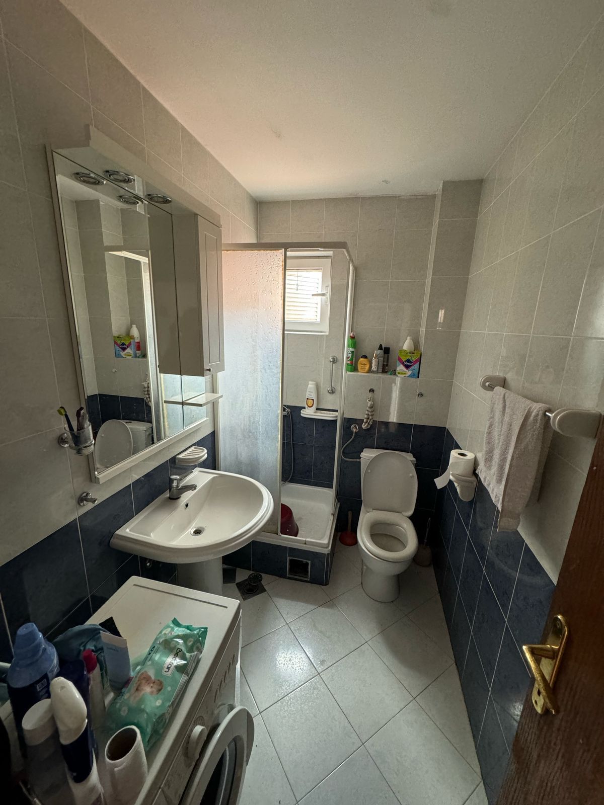 Izdavanje – Jednosoban stan 36 m² sa panoramskim pogledom na more i parkingom, Budva, Gospoština (Na period do 01.06.2026) - Amfora Real Estate