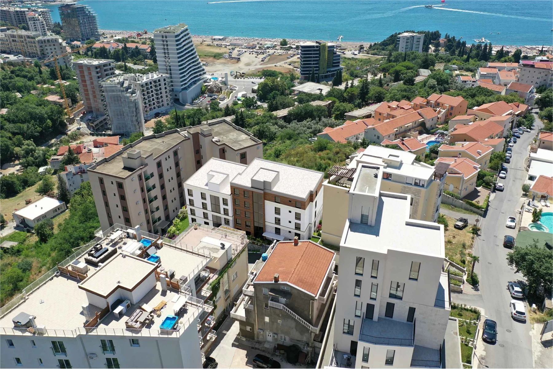 Jednosoban Stan 43.34 m² sa pogledom na more u Novom Stambenom Kompleksu u Bečićima - Amfora Real Estate