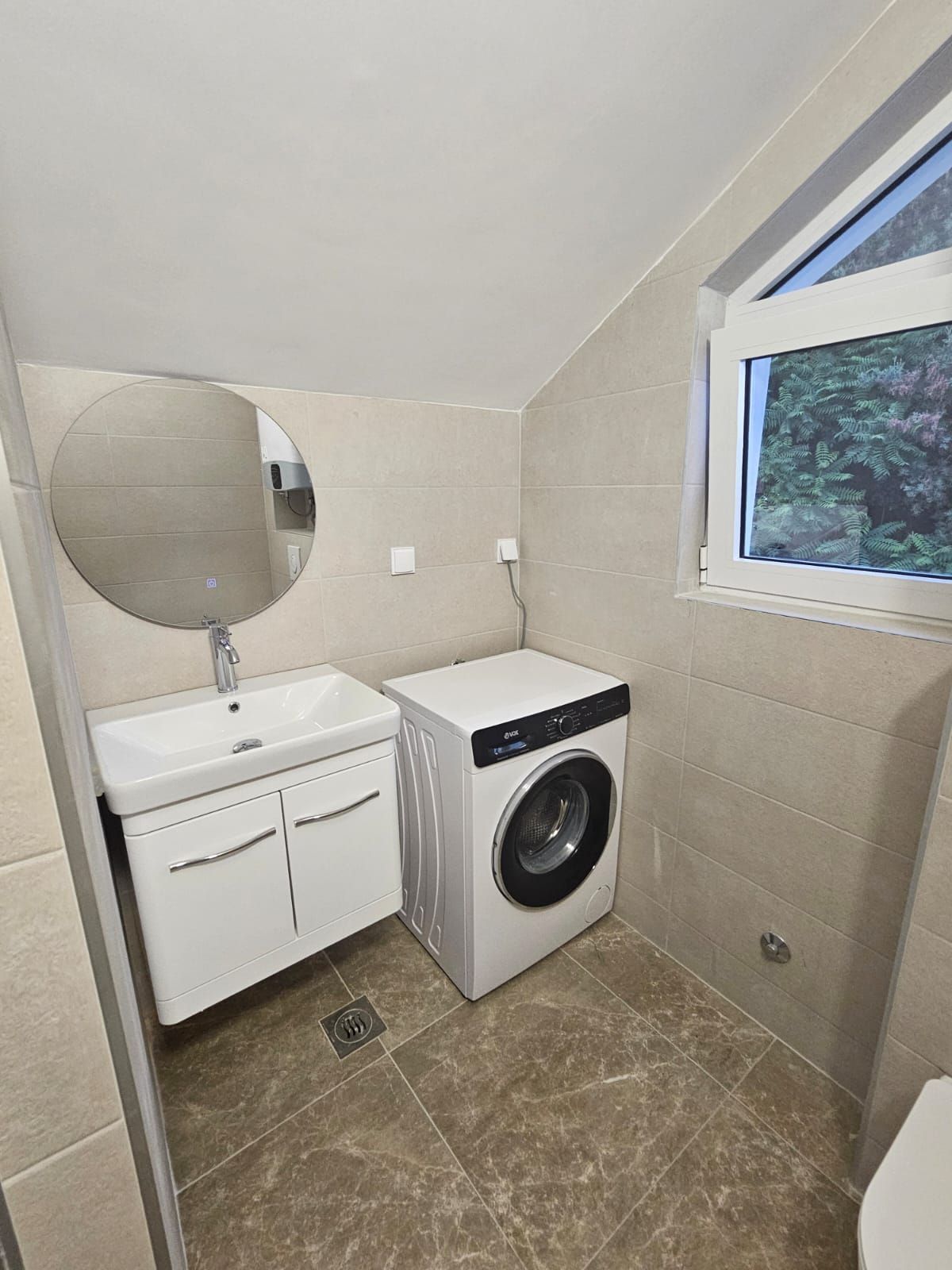 Jednosoban stan sa pogledom na more i parking mestom – Herceg Novi, Đenovići (izdavanje na duzi period) - Amfora Real Estate