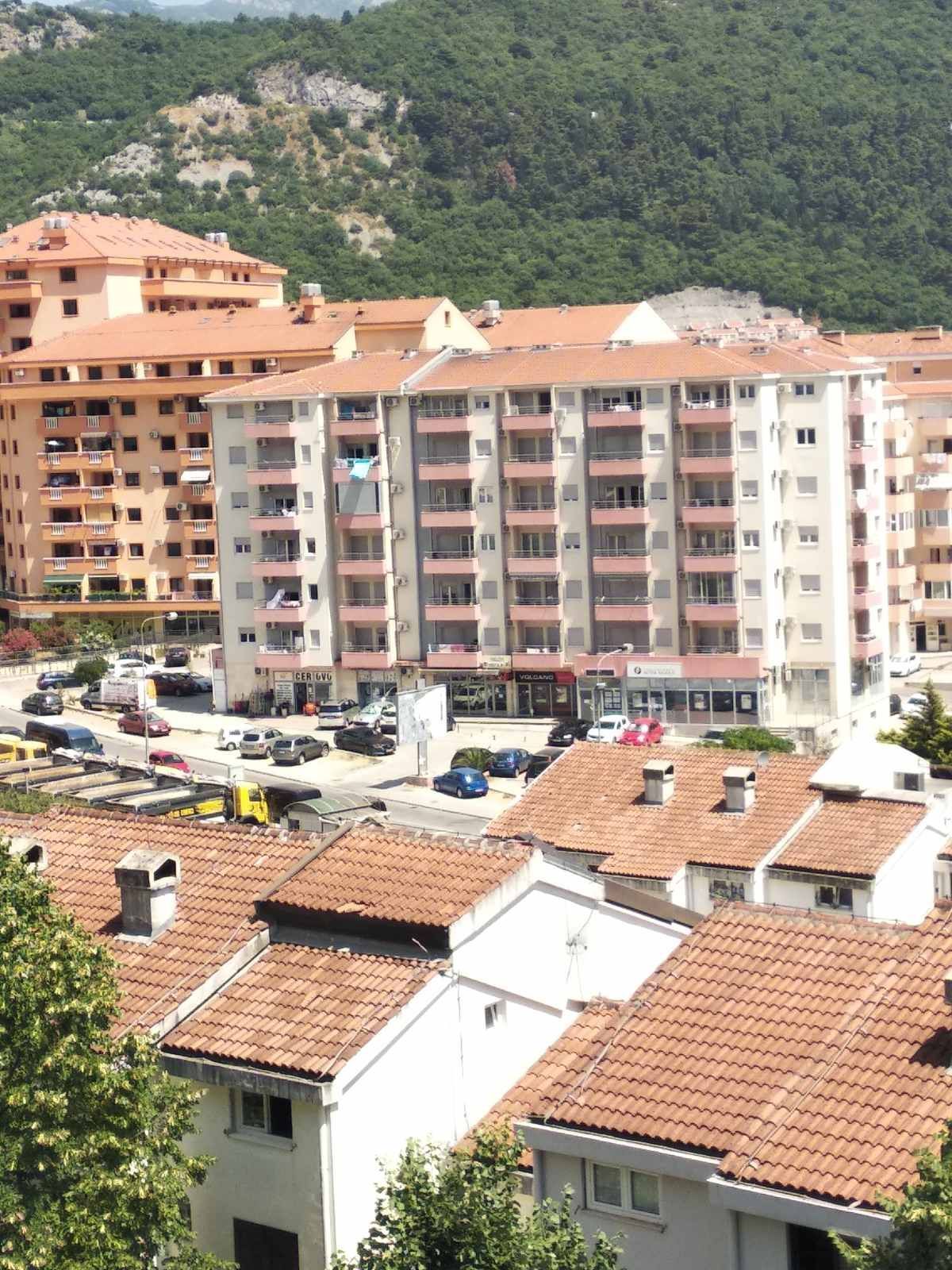 Trosoban stan 71 m² sa pogledom na more i grad u naselju Dubovica – Budva - Amfora Real Estate