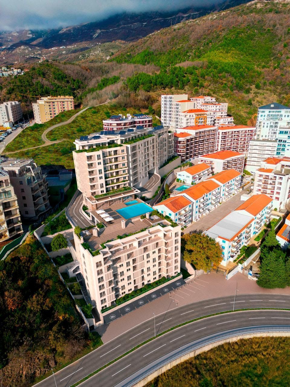 Dvosoban stan 103m2 u novom luksuznom stambenom kompleksu u izgradnji u Bečićima, bez poreza, 200 metara od plaže, sa pogledom na more - Amfora Real Estate
