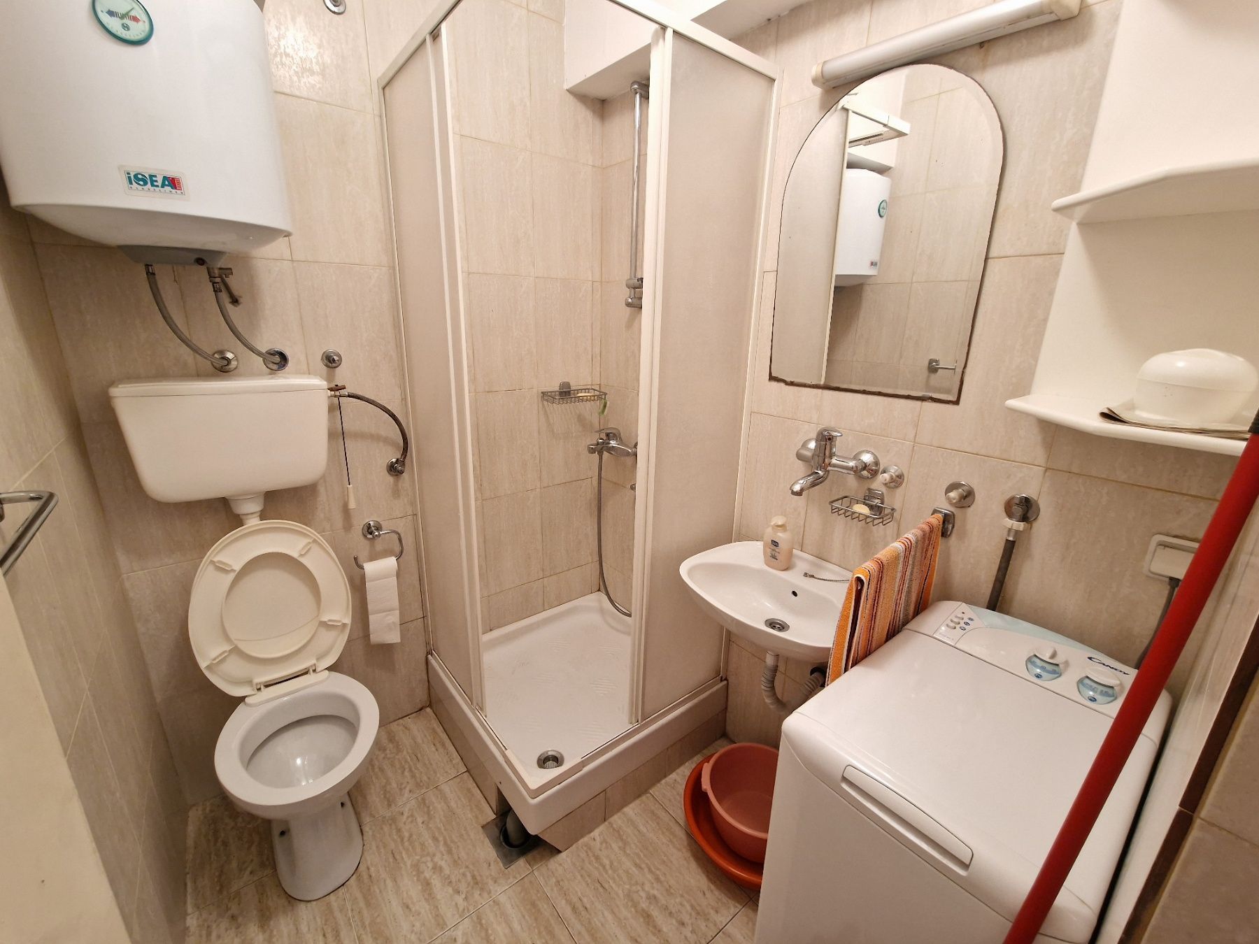 Jednosoban stan 40m2 u centru Budve (Izdavanje na period do sezone 01.06.2026) - Amfora Real Estate