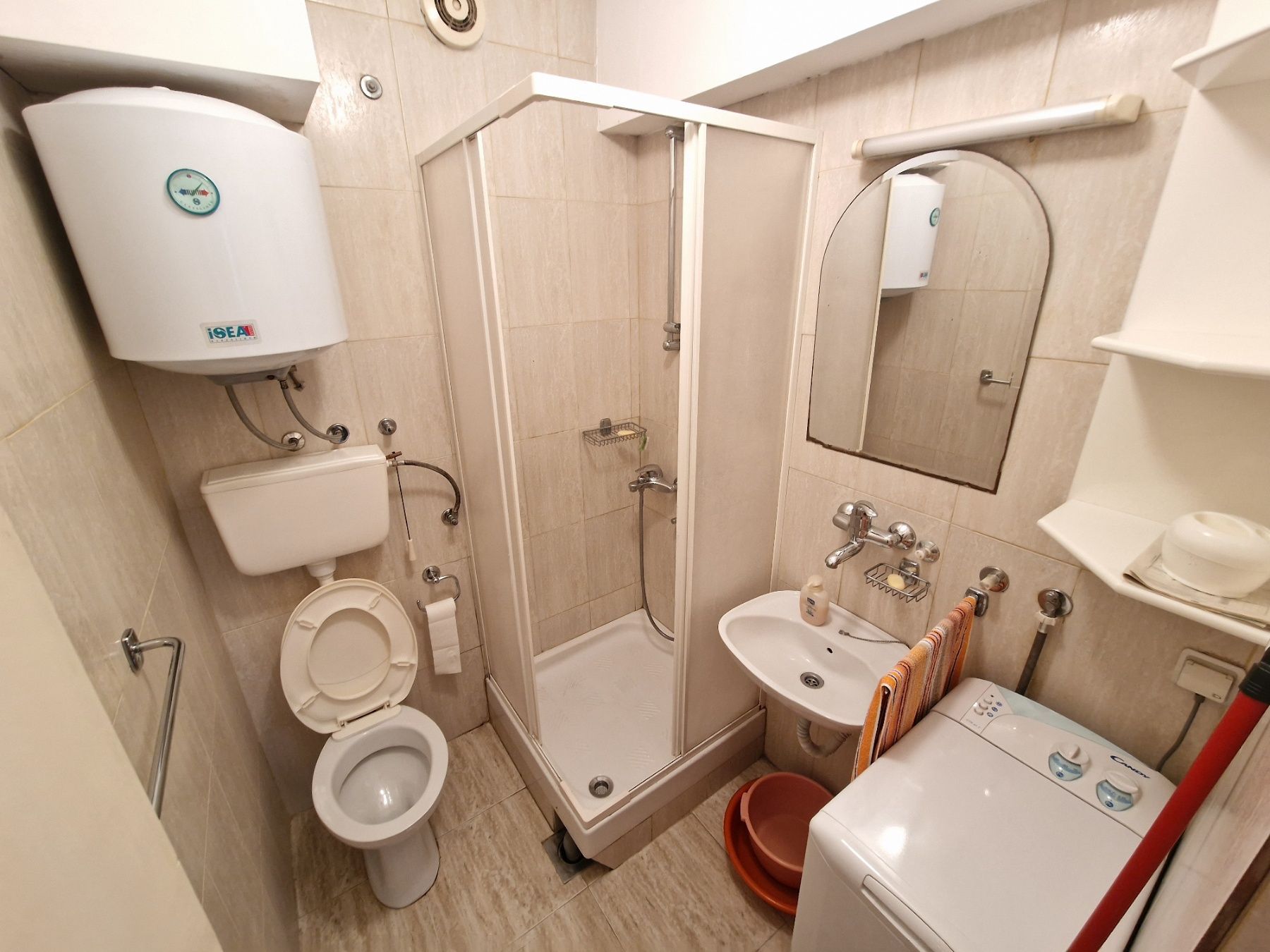 Jednosoban stan 40m2 u centru Budve (Izdavanje na period do sezone 01.06.2026) - Amfora Real Estate