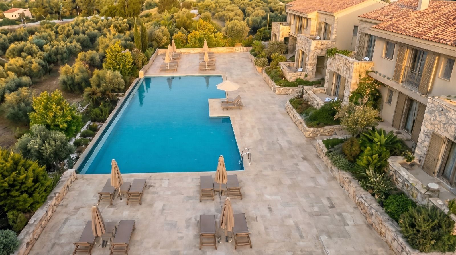 Jednosoban stan 38,84 m² u luksuznom kompleksu Palazzo Jaz sa bazenom – Kovačko Polje, Kotor (mogućnost odloženog plaćanja) - Amfora Real Estate