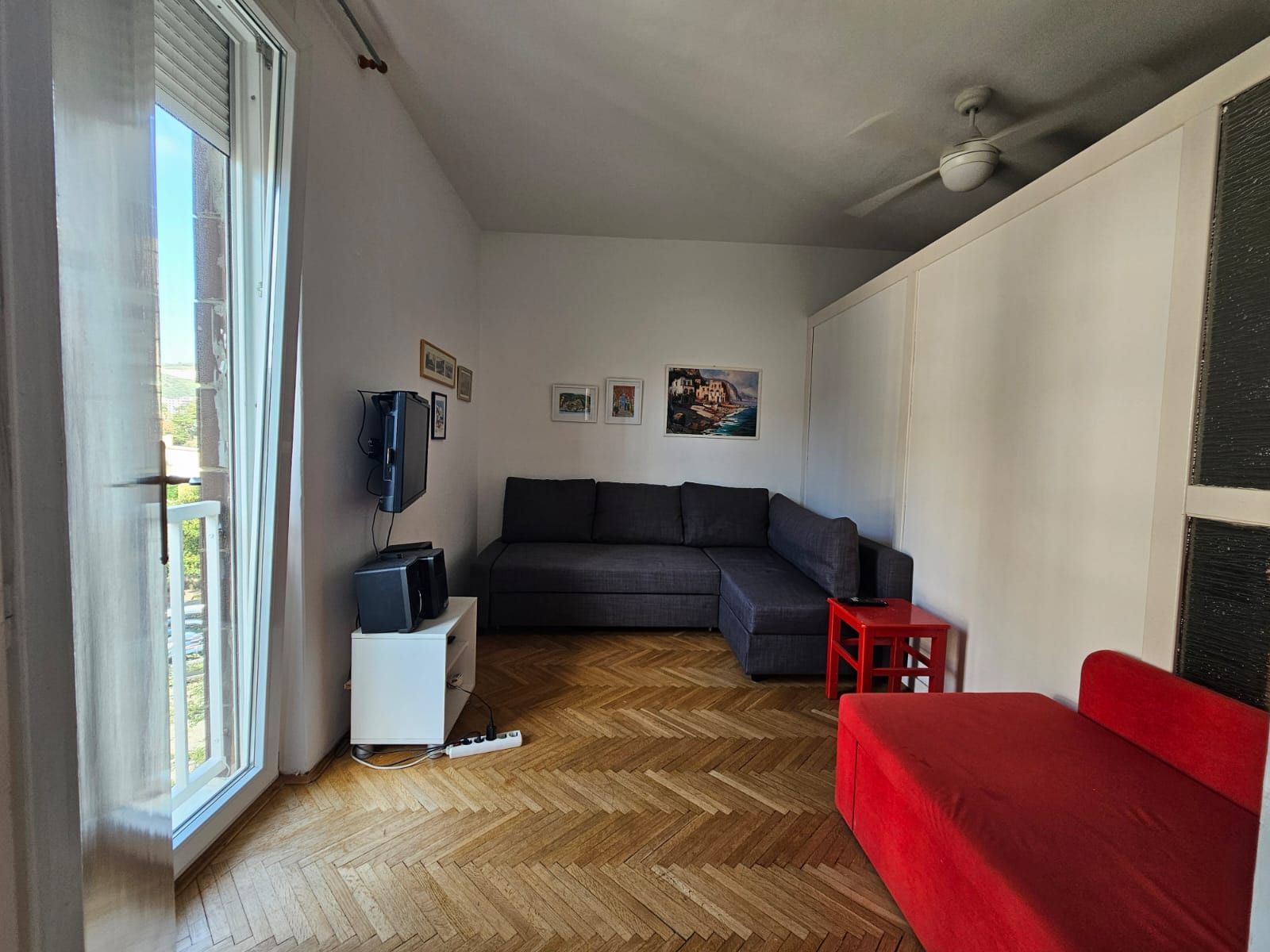 Jednosoban namesten stan u centru Budve (Izdavanje na period do sezone 01.06.2026) - Amfora Real Estate