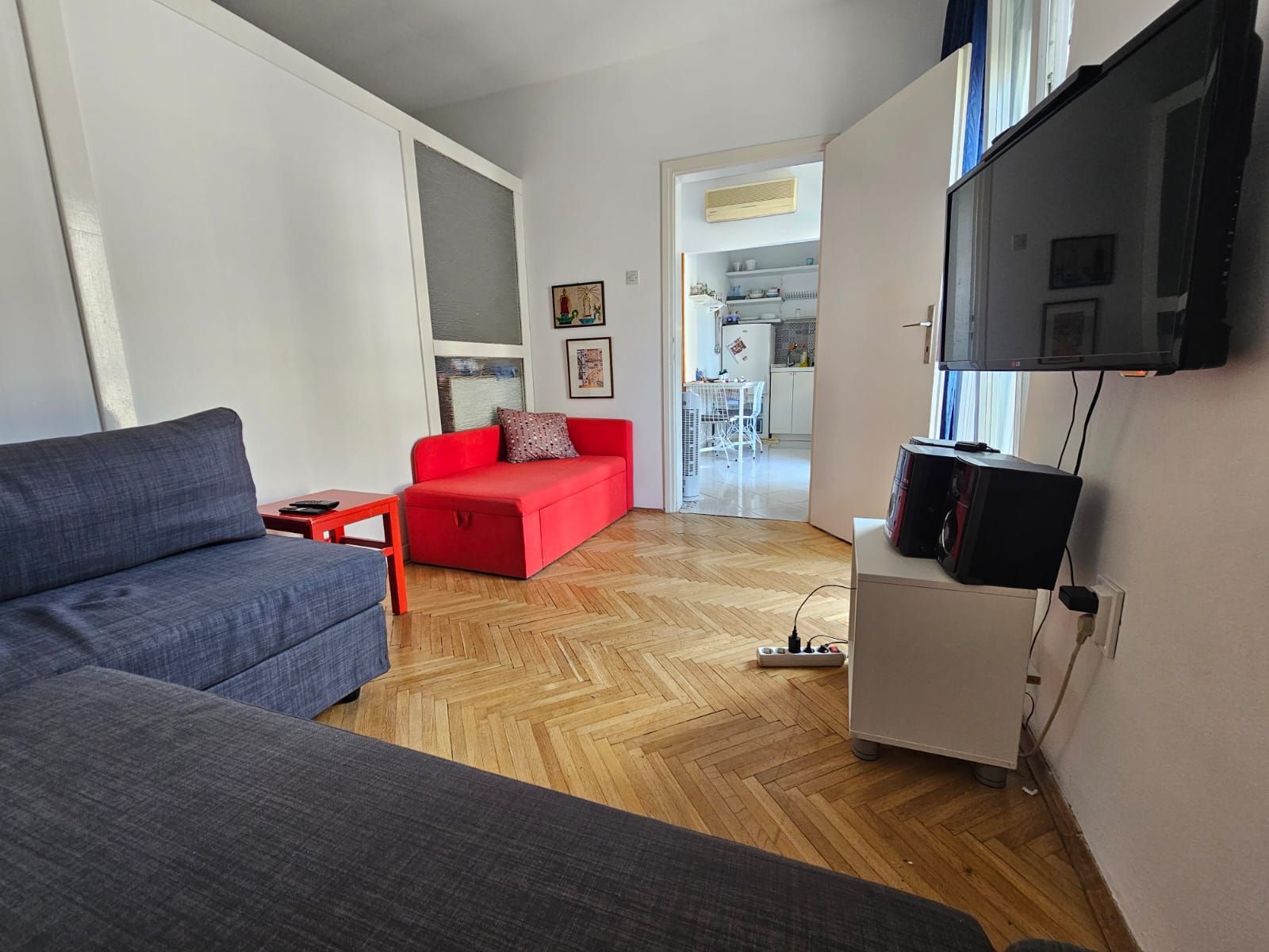 Jednosoban namesten stan u centru Budve (Izdavanje na period do sezone 01.06.2026) - Amfora Real Estate