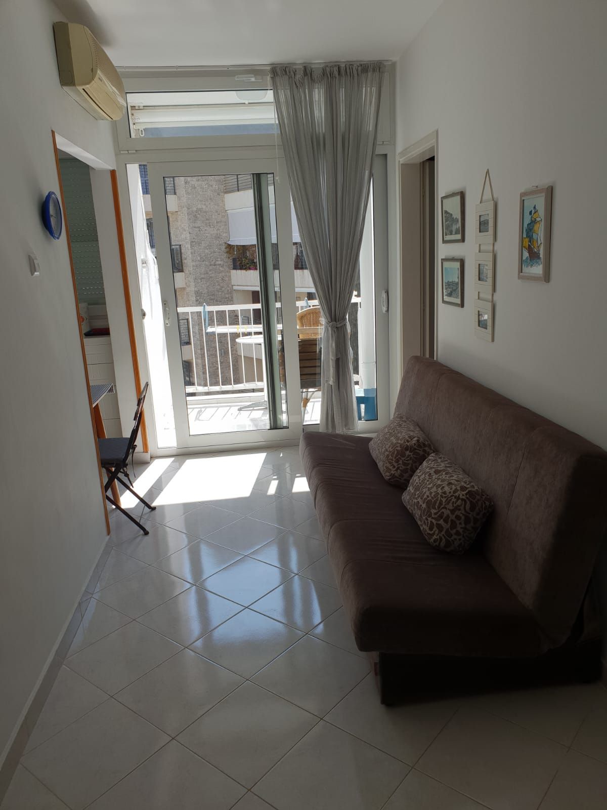 Jednosoban namesten stan u centru Budve (Izdavanje na period do sezone 01.06.2026) - Amfora Real Estate