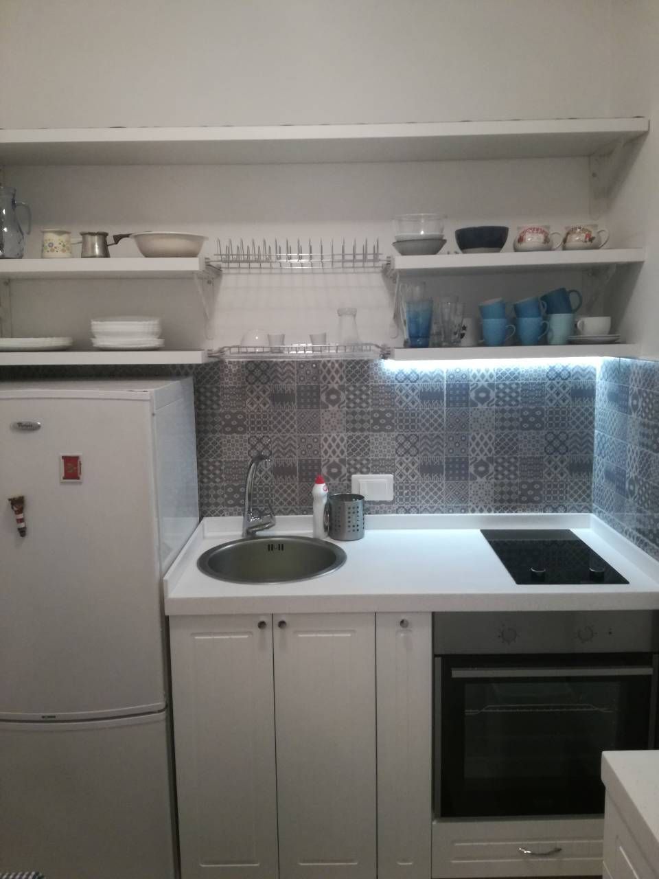 Jednosoban namesten stan u centru Budve (Izdavanje na period do sezone 01.06.2026) - Amfora Real Estate