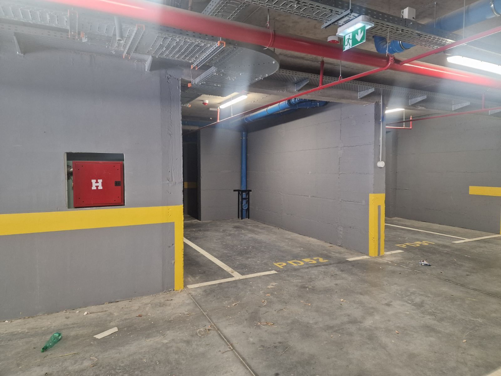 Nov studio apartman sa pogledom na more igaraznim mestom u luksuznom kompleksu 