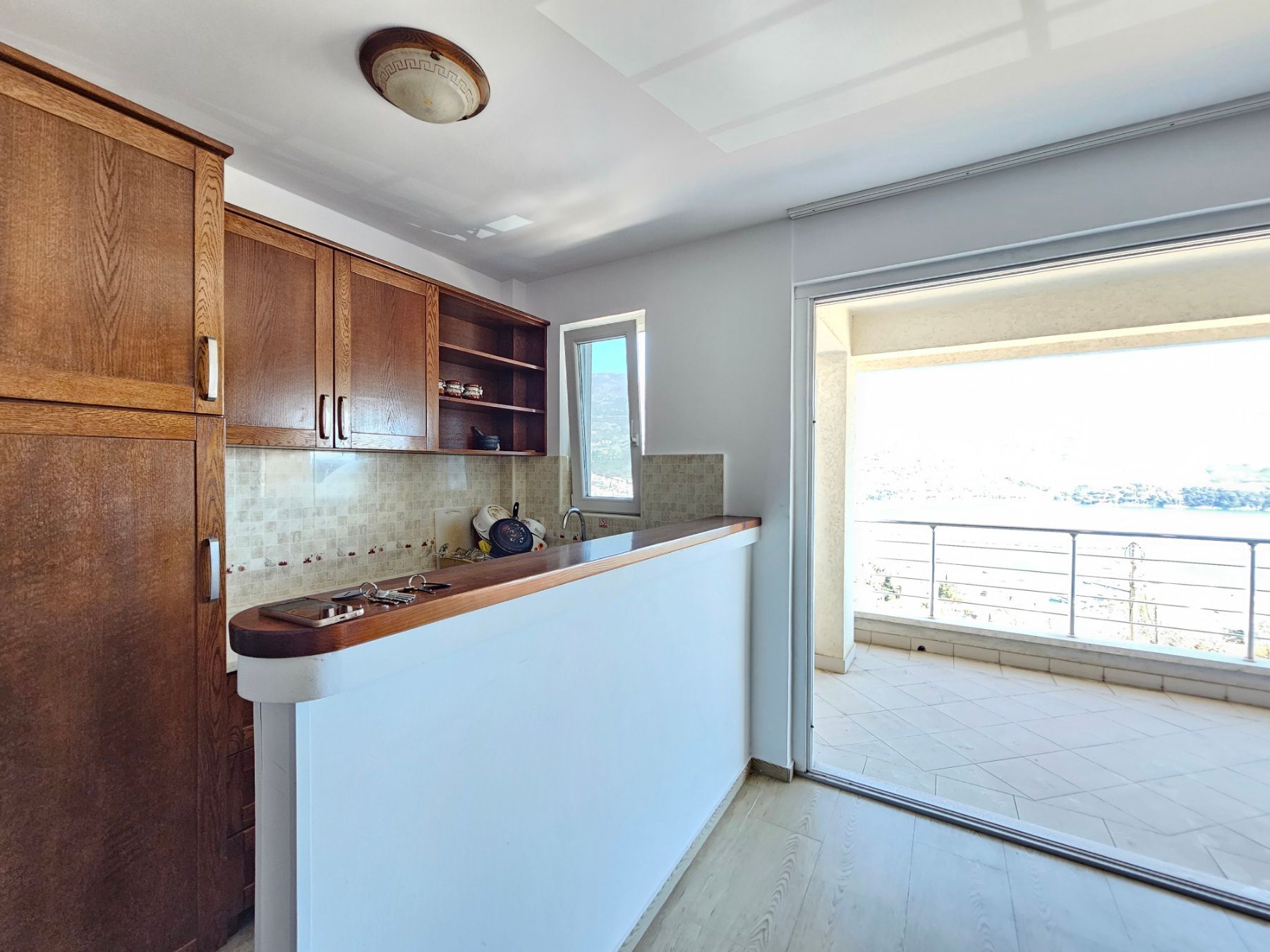 Jednosoban stan 69m2 sa panoramskim pogledom-Budva,Komosevina (IZDAVANJE NA DUZI PERIOD) - Amfora Real Estate