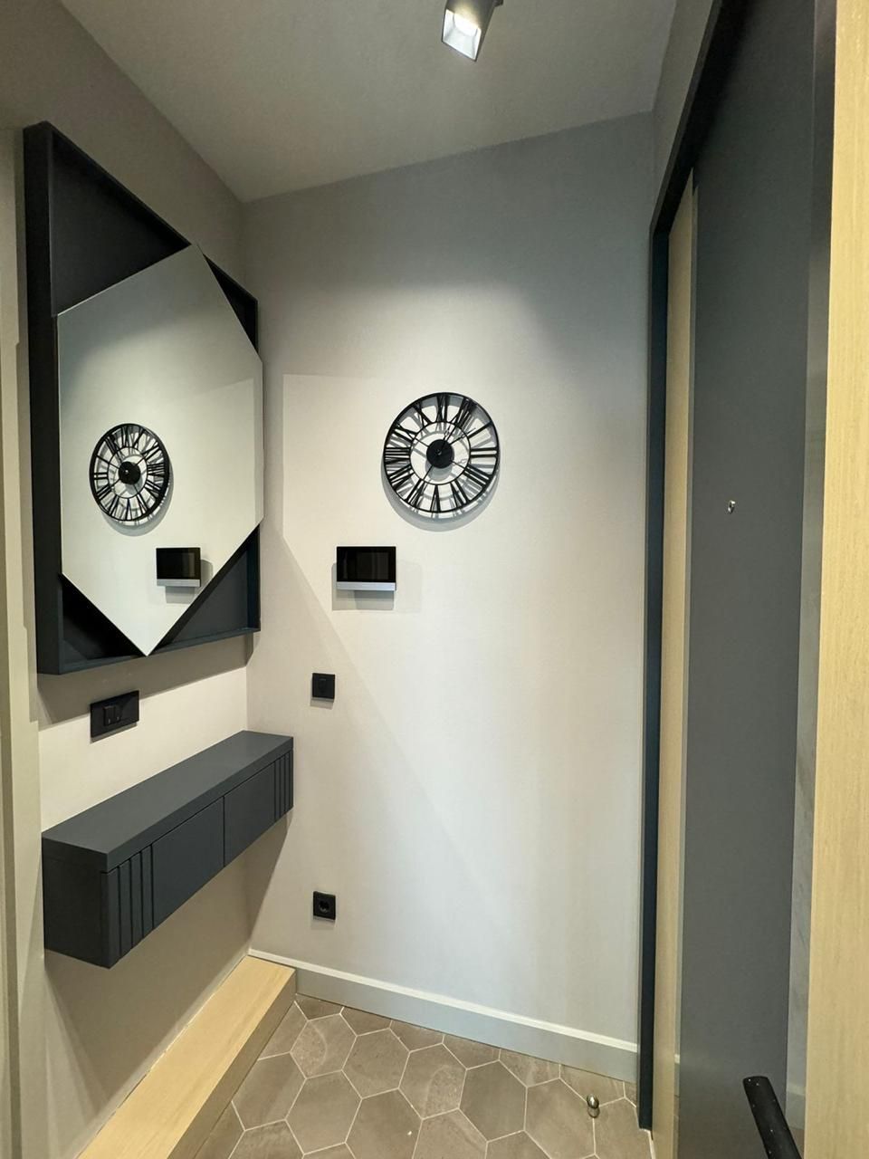 Hitna prodaja! Prelep jednosoban 45m² stan na 50 metara od mora – Seljanovo, Tivat (bez poreza 3%) - Amfora Real Estate