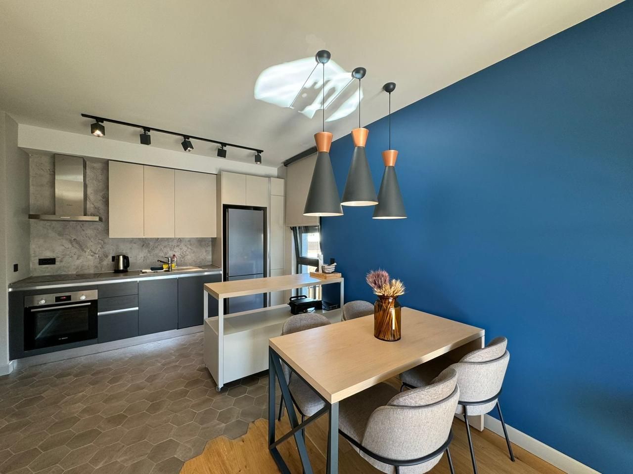 Hitna prodaja! Prelep jednosoban 45m² stan na 50 metara od mora – Seljanovo, Tivat (bez poreza 3%) - Amfora Real Estate