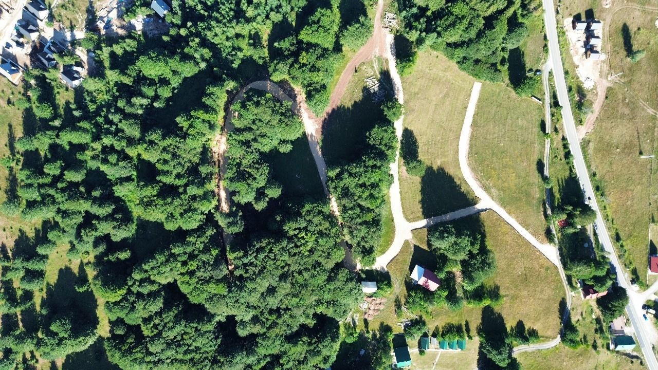 Ekskluzivna urbanizovana parcela 691m² u planinskom kompleksu na Žabljaku - Amfora Real Estate