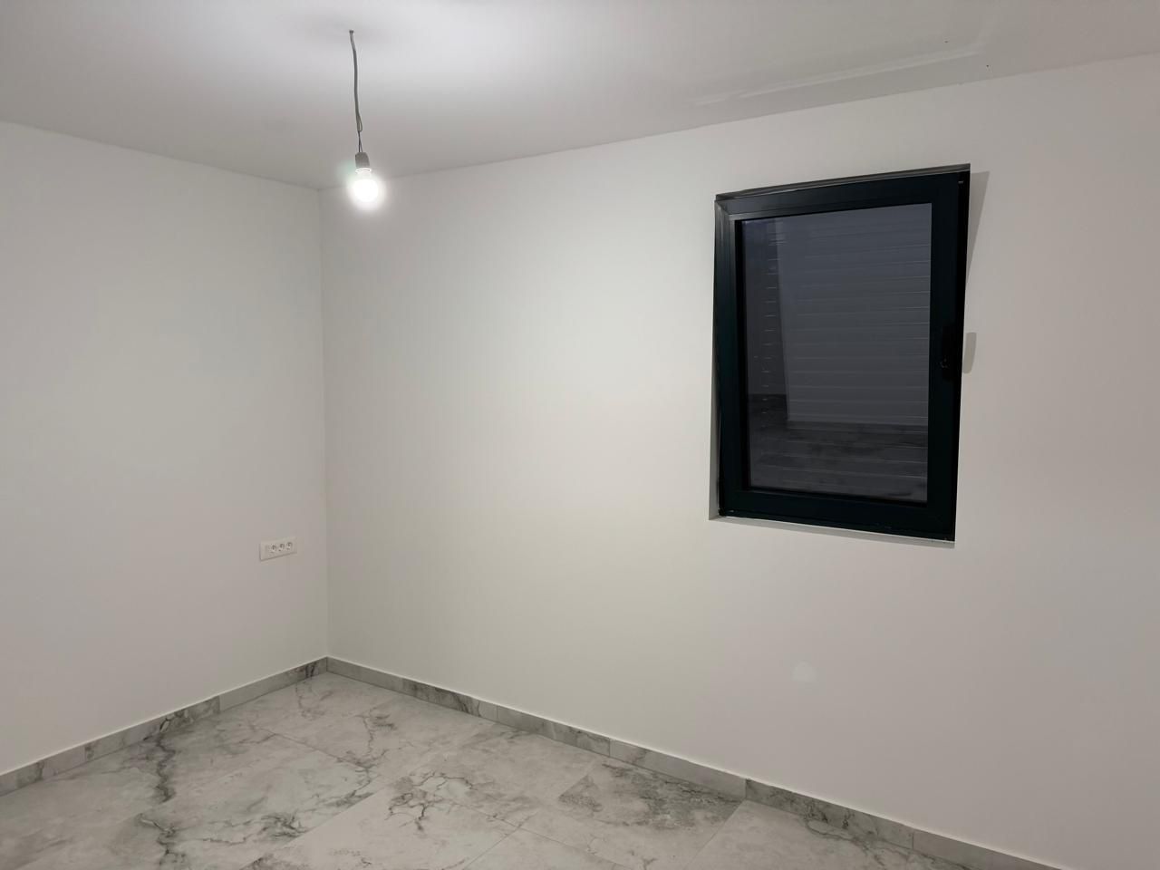 Prodaje se trosoban stan 96m2 u novoj stambenoj zgradi (bez placanja poreza 3%) - DJURASEVICI,TIVAT - Amfora Real Estate