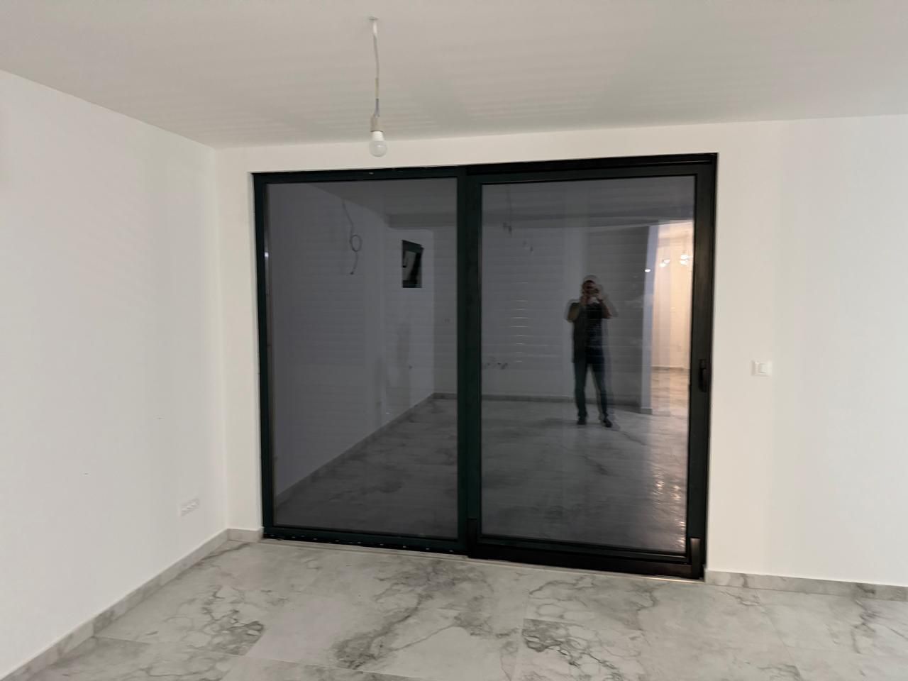 Prodaje se trosoban stan 96m2 u novoj stambenoj zgradi (bez placanja poreza 3%) - DJURASEVICI,TIVAT - Amfora Real Estate