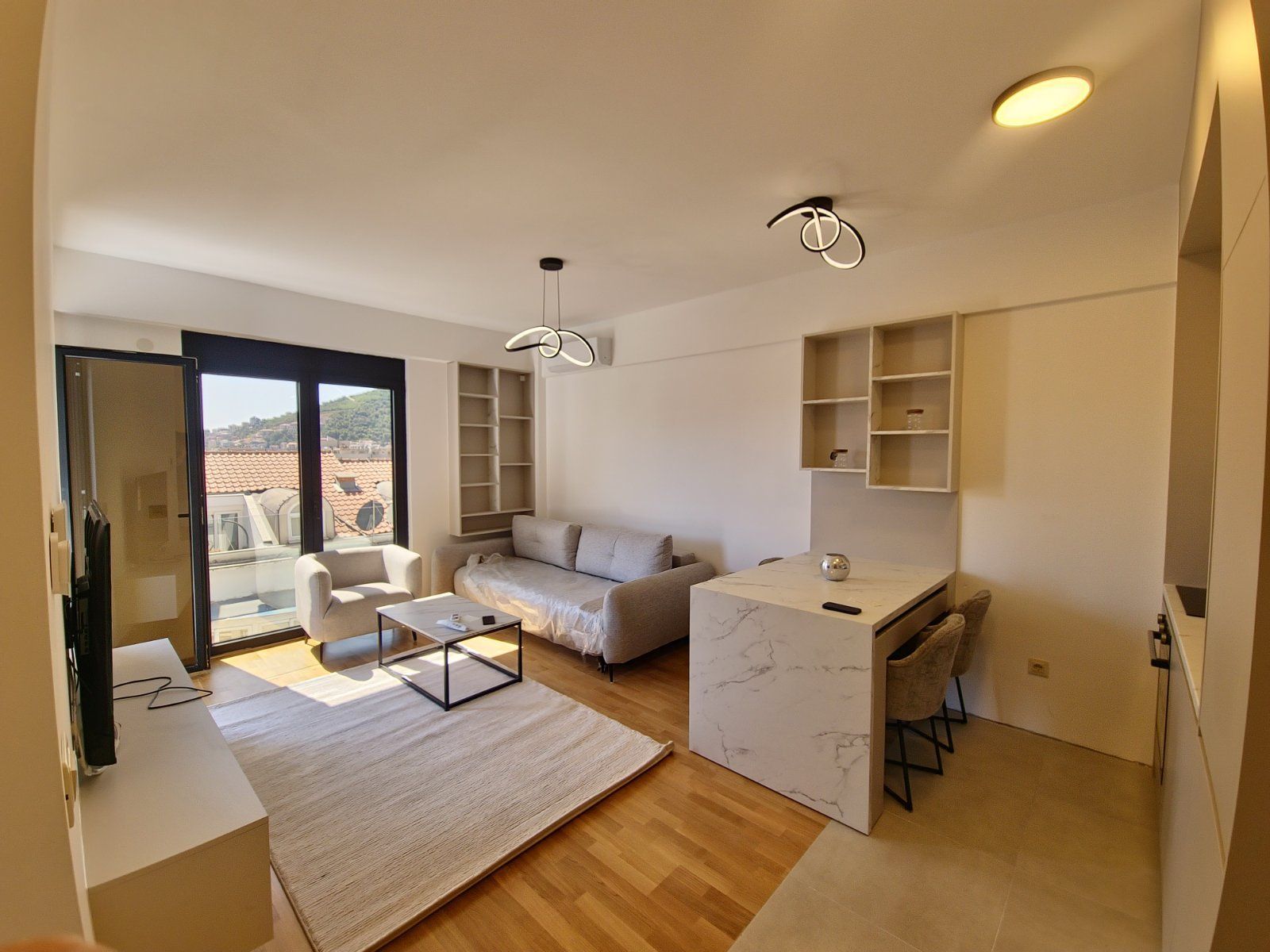 Moderno opremljen jednosoban stan sa garažom– Budva, Rozino (IZDAVANJE NA DUZI PERIOD) - Amfora Real Estate