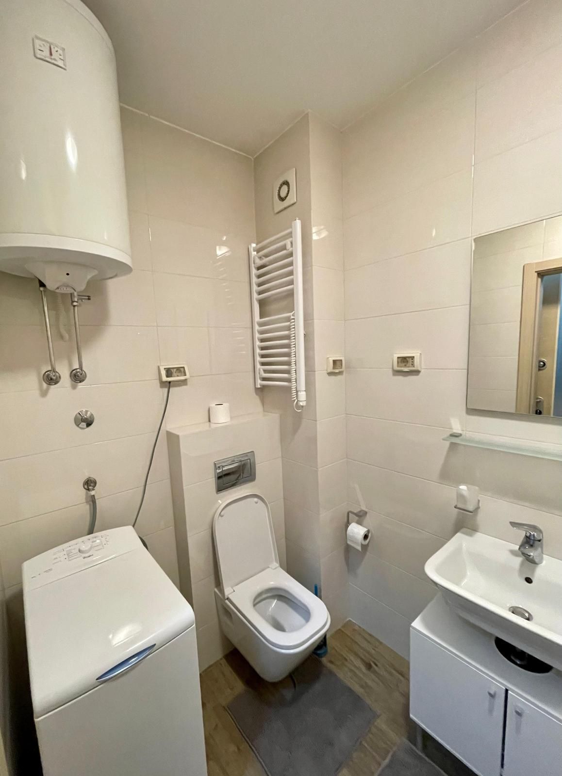 Izdavanje moderno opremljenog jednosobnog stana 50m² u City Kvartu, Podgorica – Dugoročni zakup - Amfora Real Estate