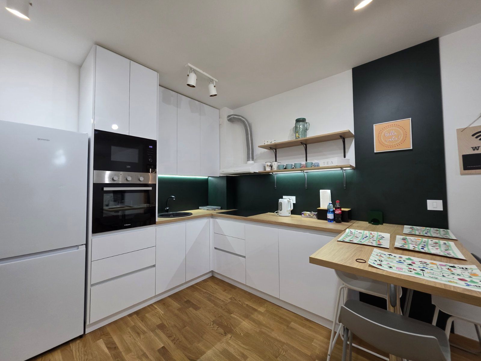 Na prodaju nov, moderno opremljen dvosoban stan 55m², Bečići - Amfora Real Estate