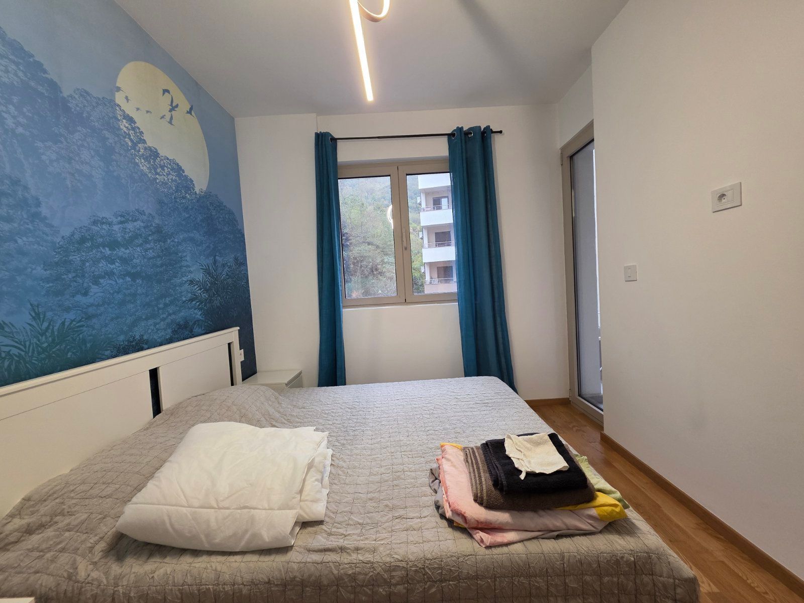 Na prodaju nov, moderno opremljen dvosoban stan 55m², Bečići - Amfora Real Estate