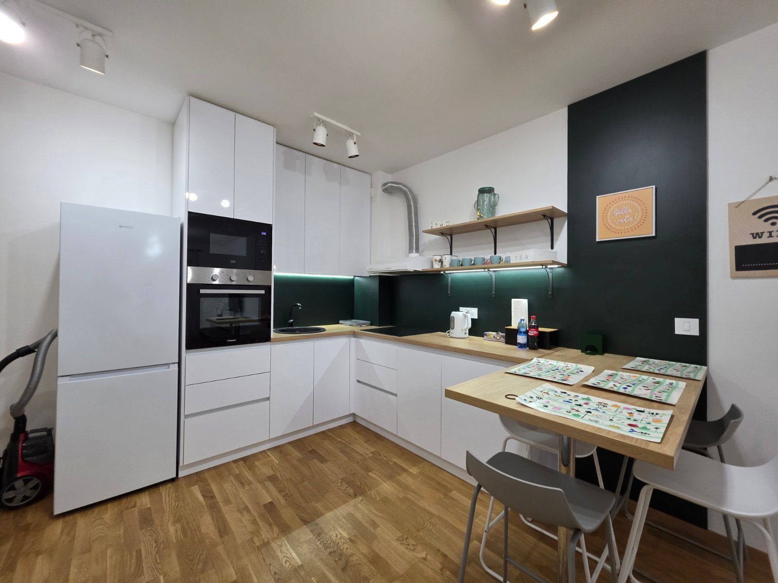 Na prodaju nov, moderno opremljen dvosoban stan 55m², Bečići - Amfora Real Estate