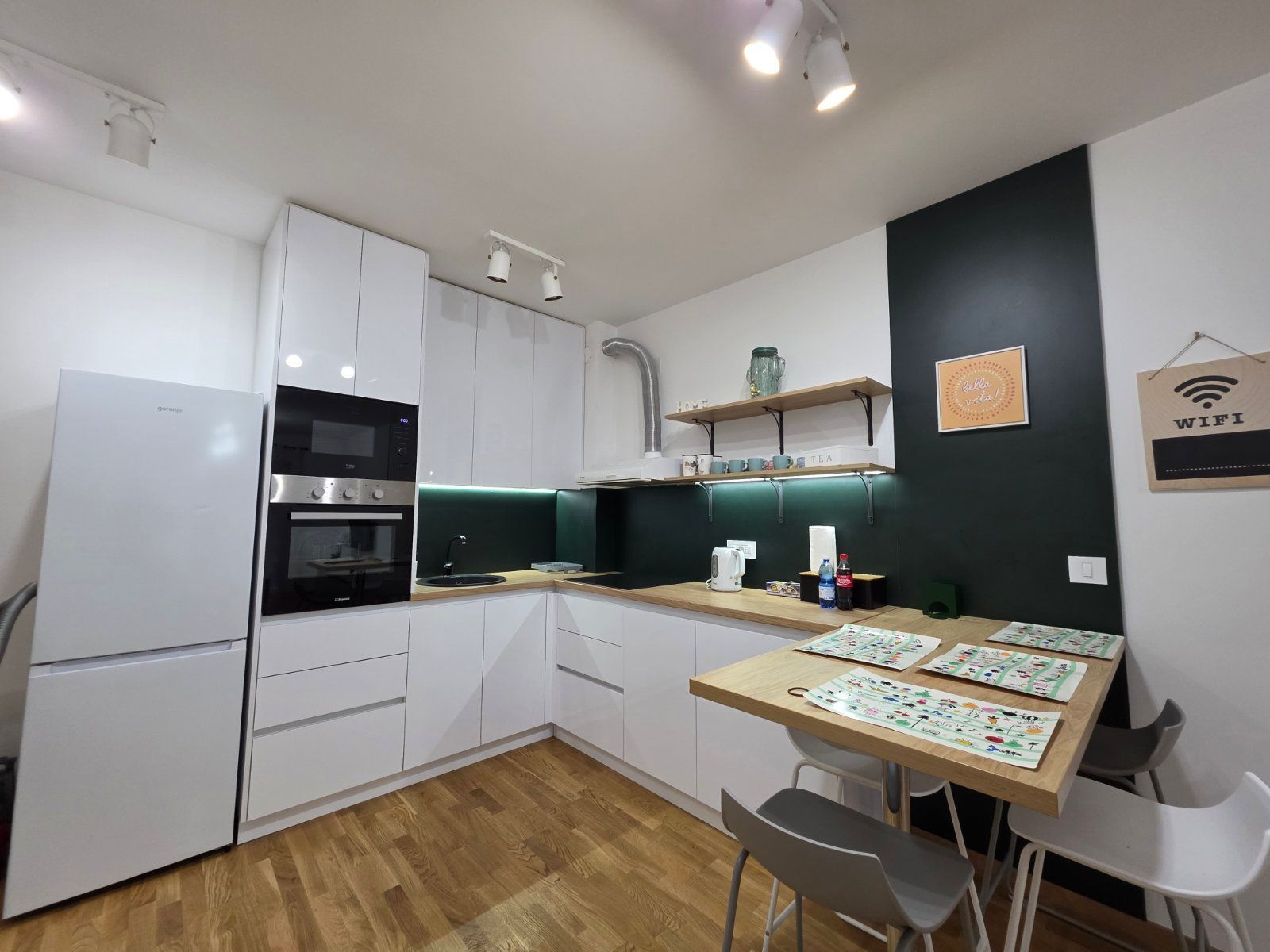 Na prodaju nov, moderno opremljen dvosoban stan 55m², Bečići - Amfora Real Estate