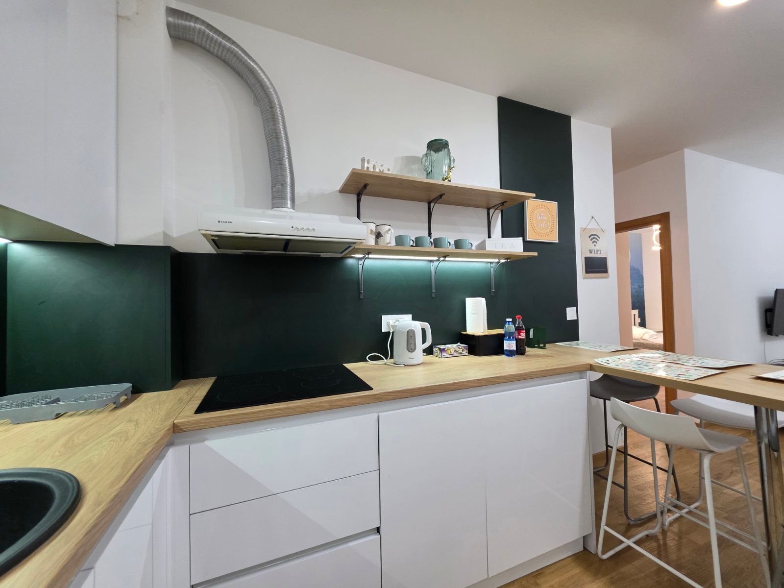 Na prodaju nov, moderno opremljen dvosoban stan 55m², Bečići - Amfora Real Estate