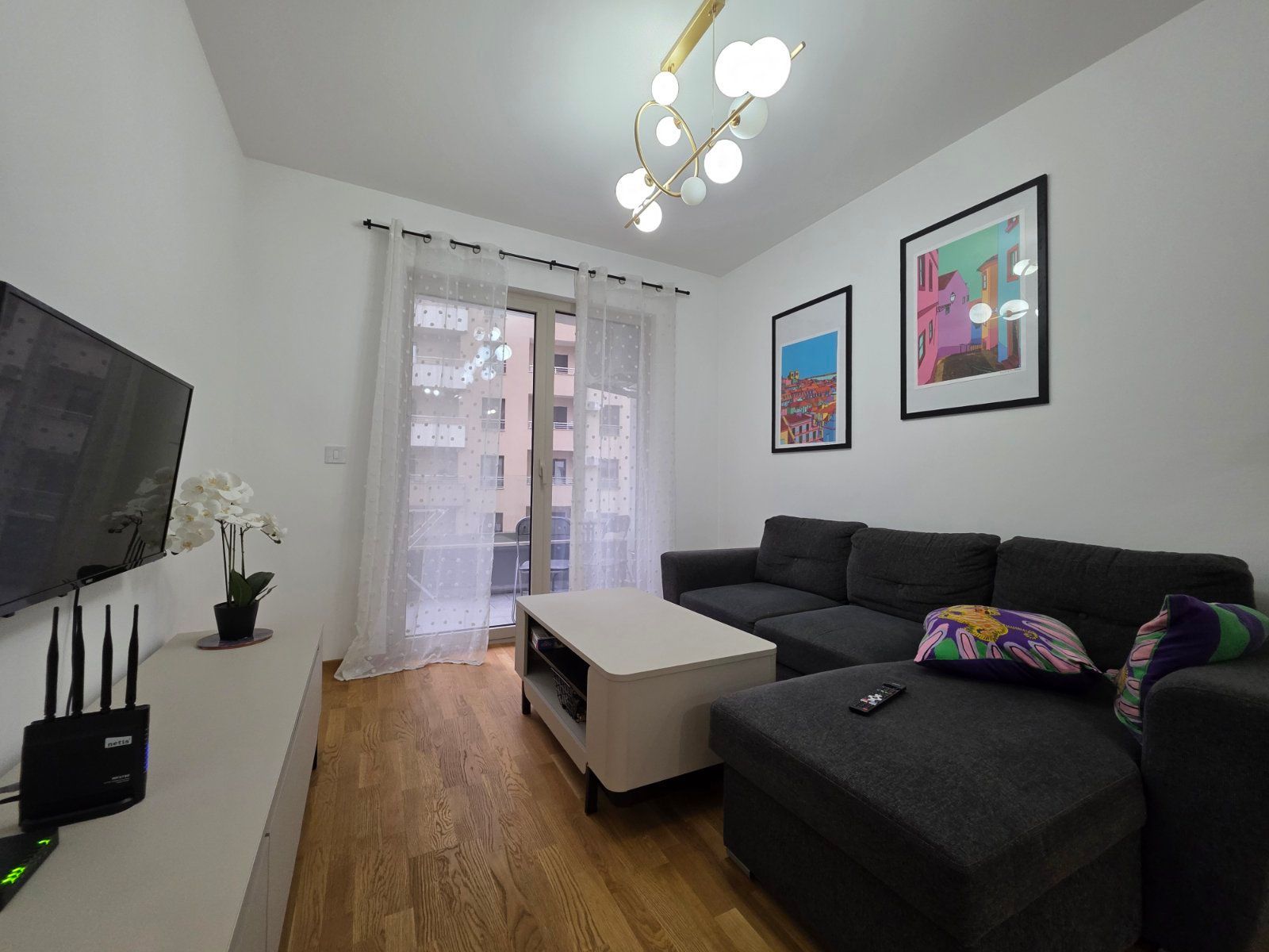 Na prodaju nov, moderno opremljen dvosoban stan 55m², Bečići - Amfora Real Estate