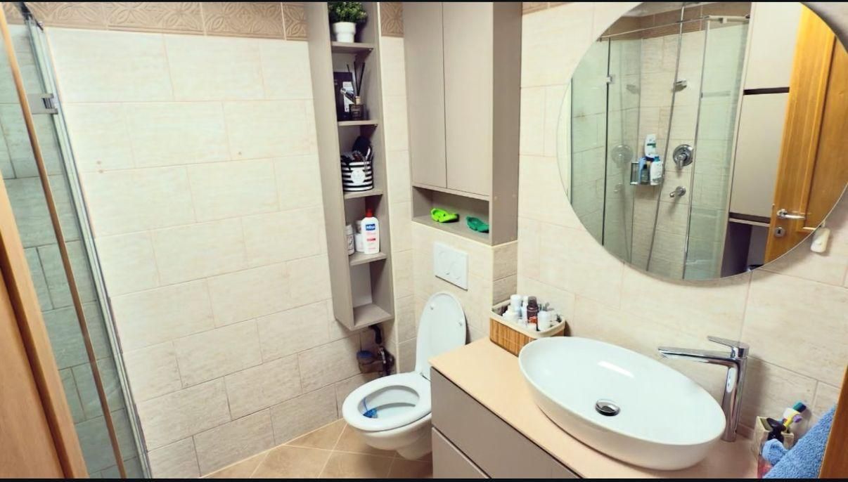 Na prodaju lepo opremljen stan 86 m² sa dve spavaće sobe – Bečići, Budva - Amfora Real Estate