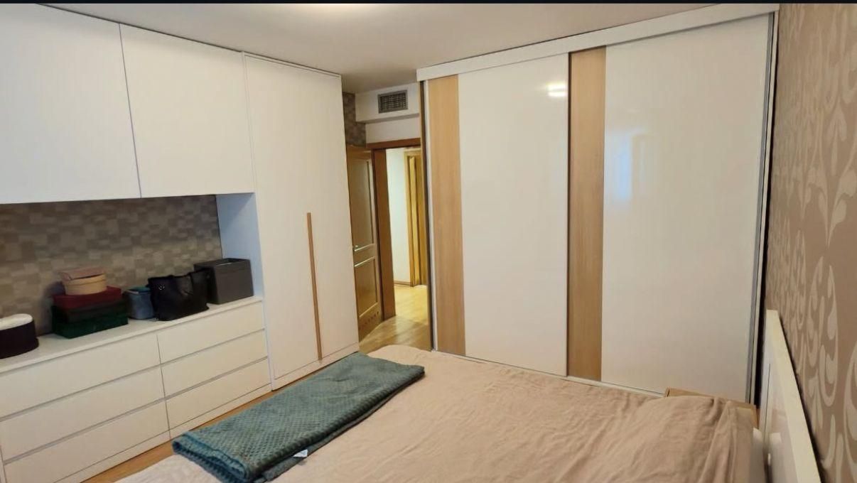 Na prodaju lepo opremljen stan 86 m² sa dve spavaće sobe – Bečići, Budva - Amfora Real Estate
