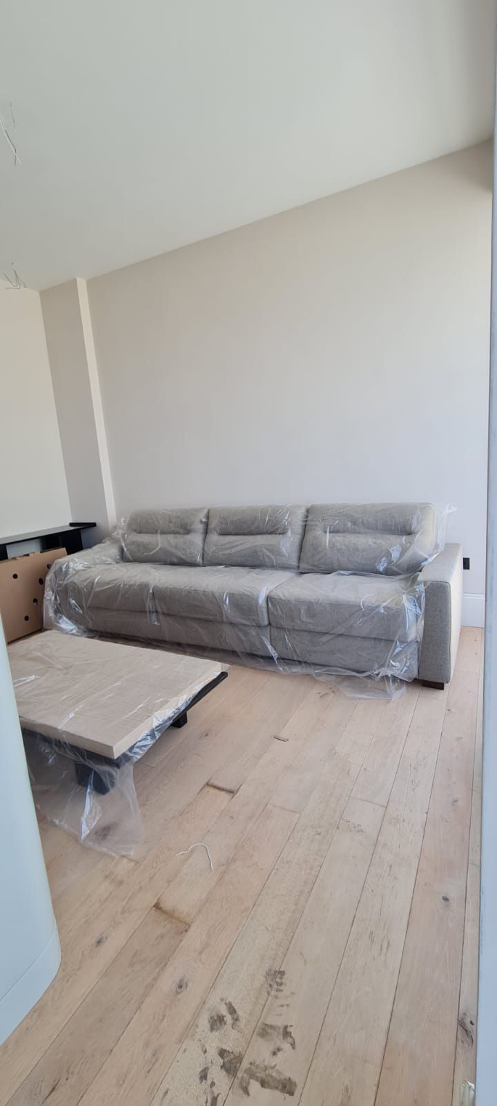 Na prodaju luksuzan dvosoban stan 113 m² sa panoramskim pogledom i bazenom – Prva linija, Bečići - Amfora Real Estate