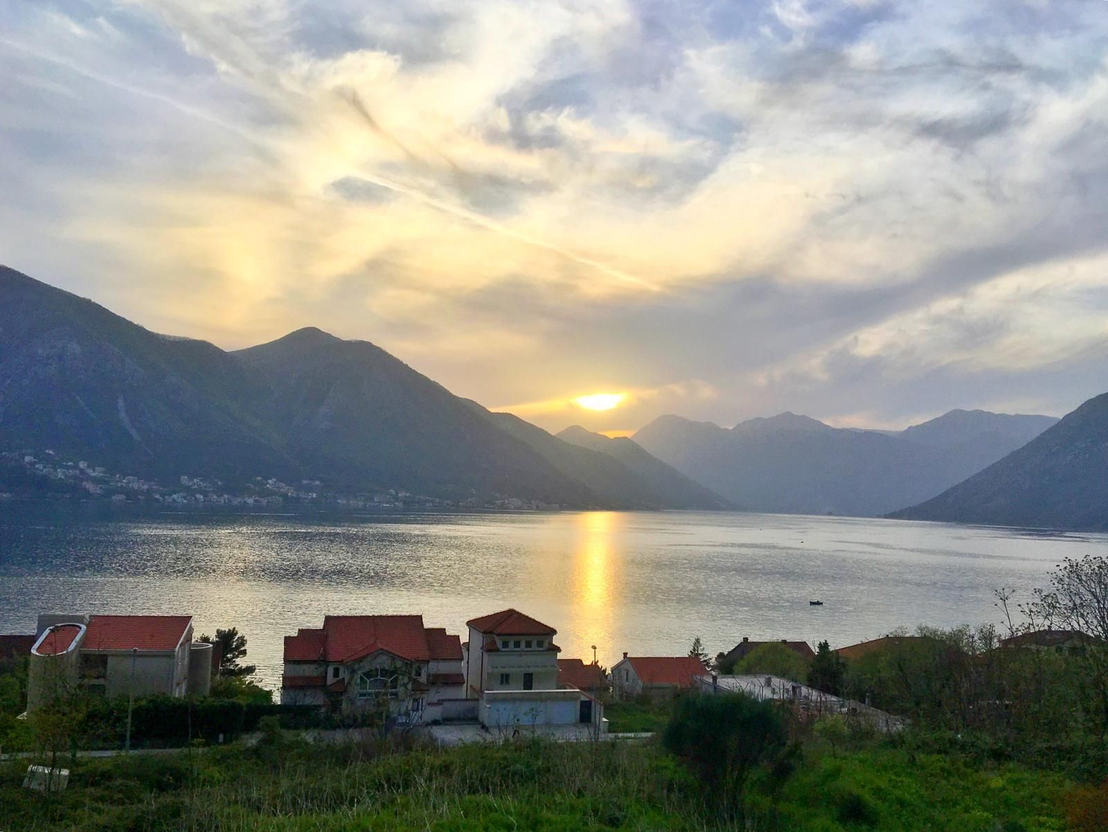 Izdavanje jednosoban stan sa pogledom na more,Kotor (Izdavanje na duzi period) - Amfora Real Estate