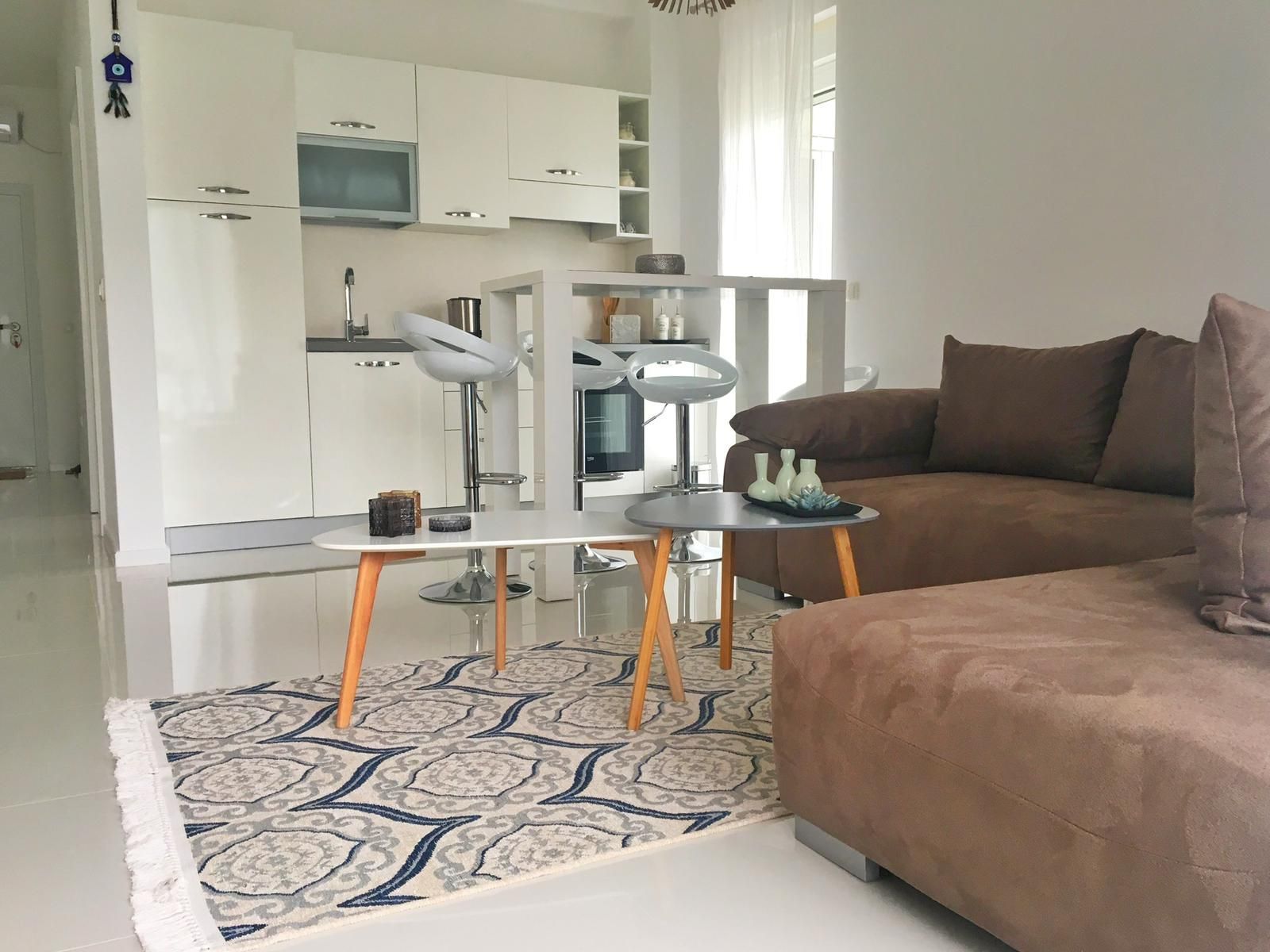 Izdavanje jednosoban stan sa pogledom na more,Kotor (Izdavanje na duzi period) - Amfora Real Estate